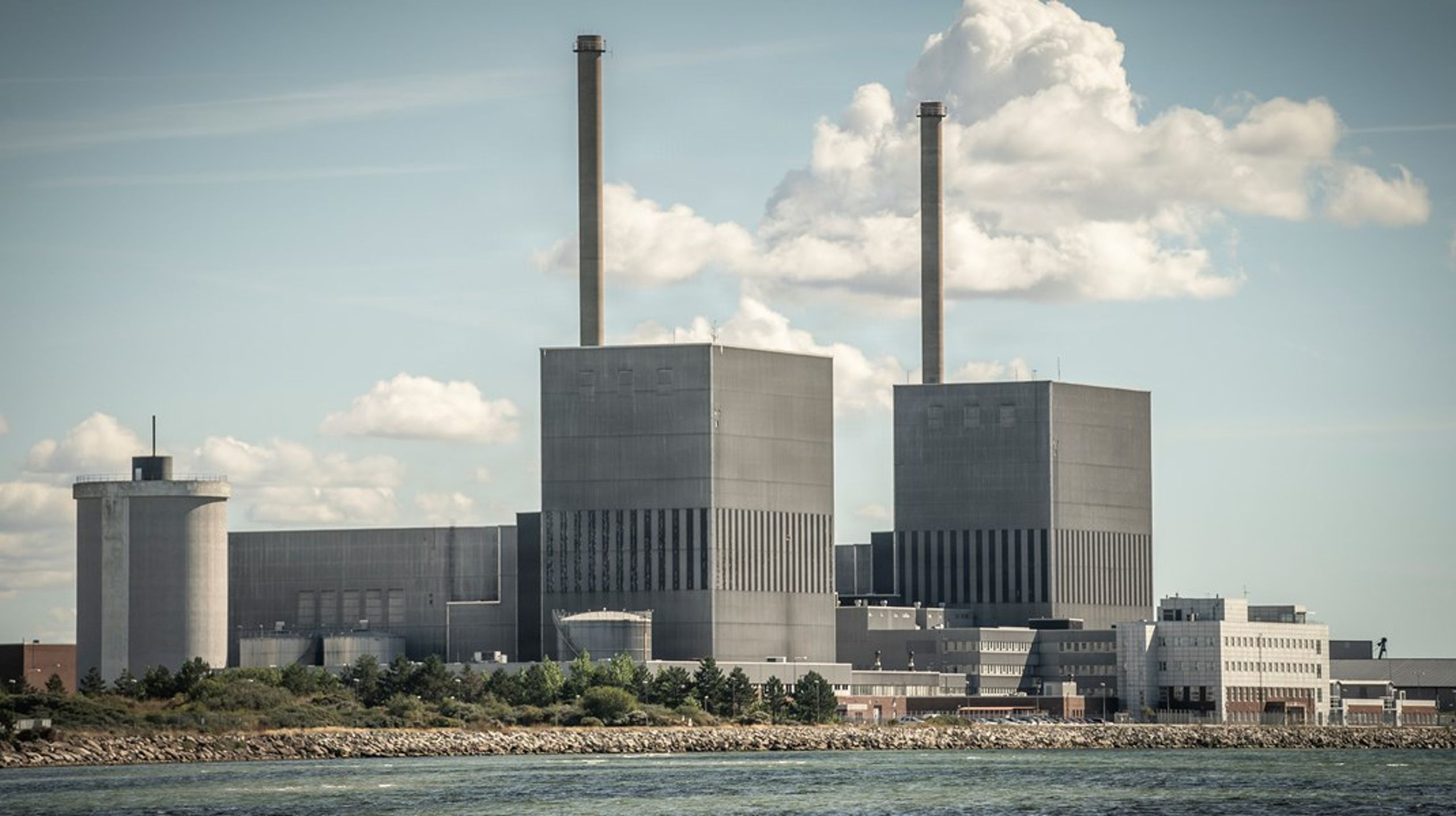 Uomtvisteligt er det i hvert fald, at Støjberg skylder danskerne svar på, hvorfor det er bedre at være nabo til et atomkraftværk end til en solcellepark, skriver Gregers Andersen.<br><br>