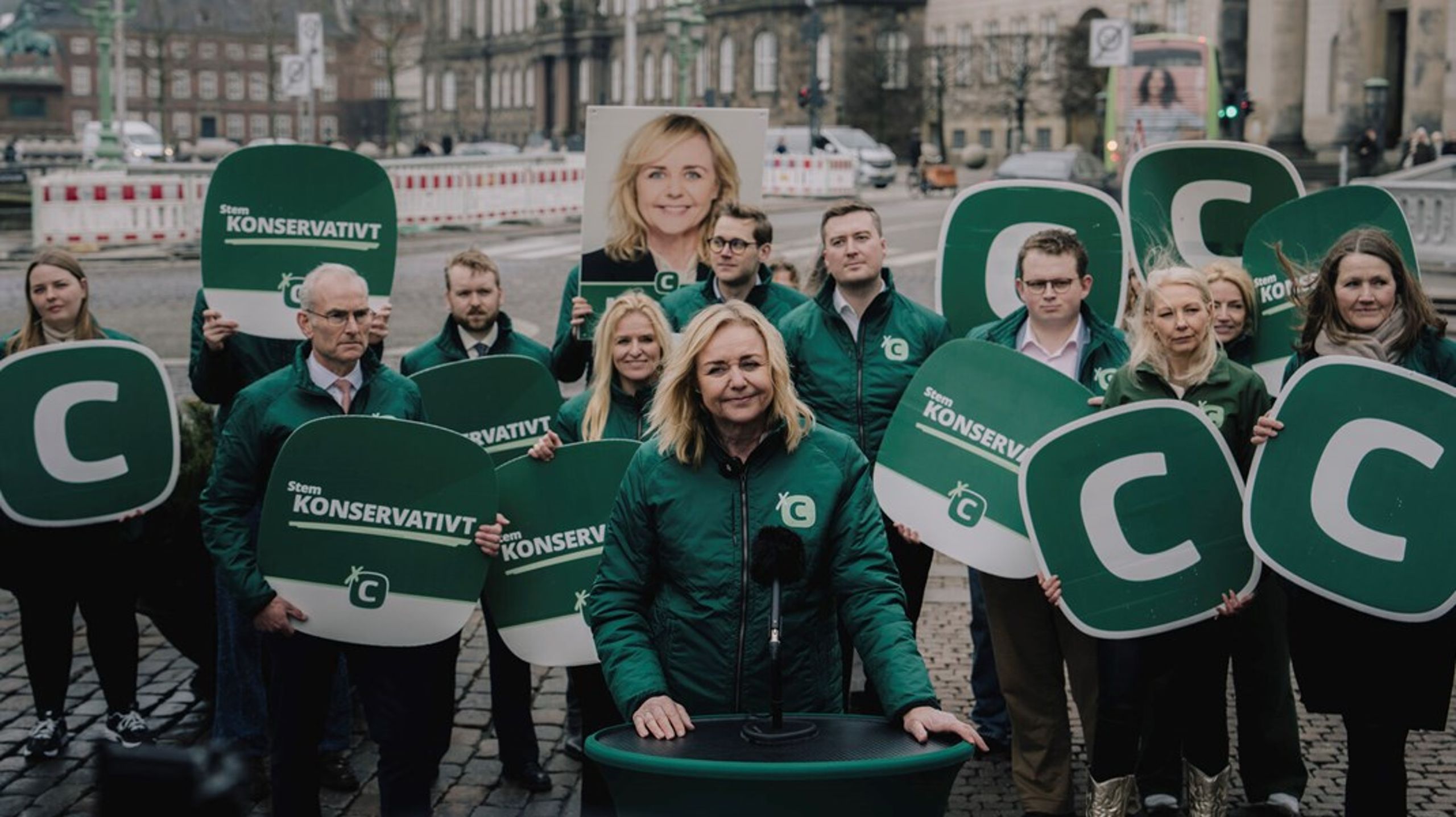 Konservative går frem på Mona Juuls hjemmebane i Østjylland og tilbage på den afdøde formand Søren Pape Poulsens hjemegn i Viborg. Størst er partiet fortsat nord for København.