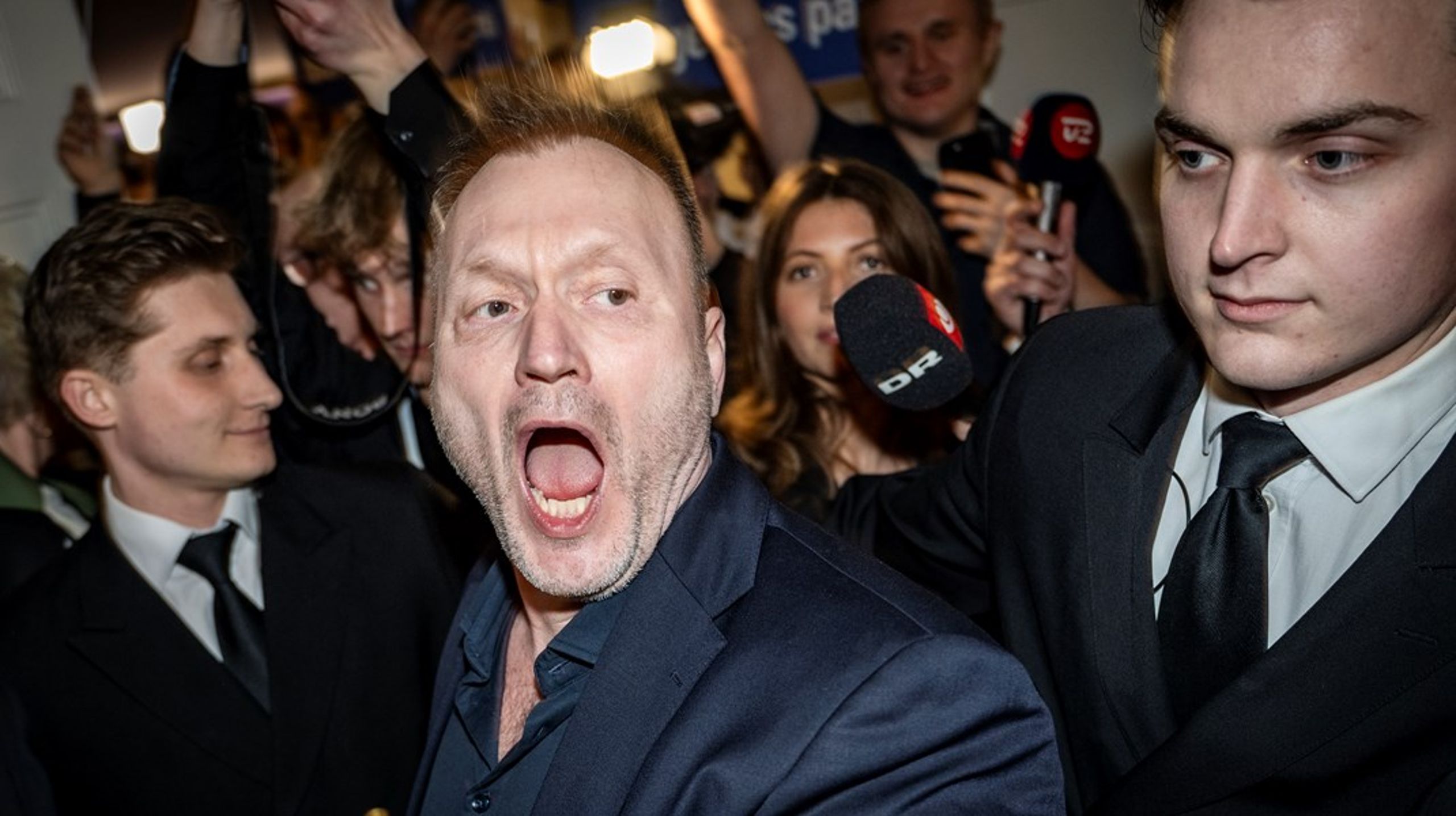 "Lars Boje er vel det nærmeste, man kan komme en Mogens Glistrup 40 år senere," siger Erik Holstein i Ajour. Borgernes Parti kommer i Folketinget med 2,1 procent af stemmerne.&nbsp;