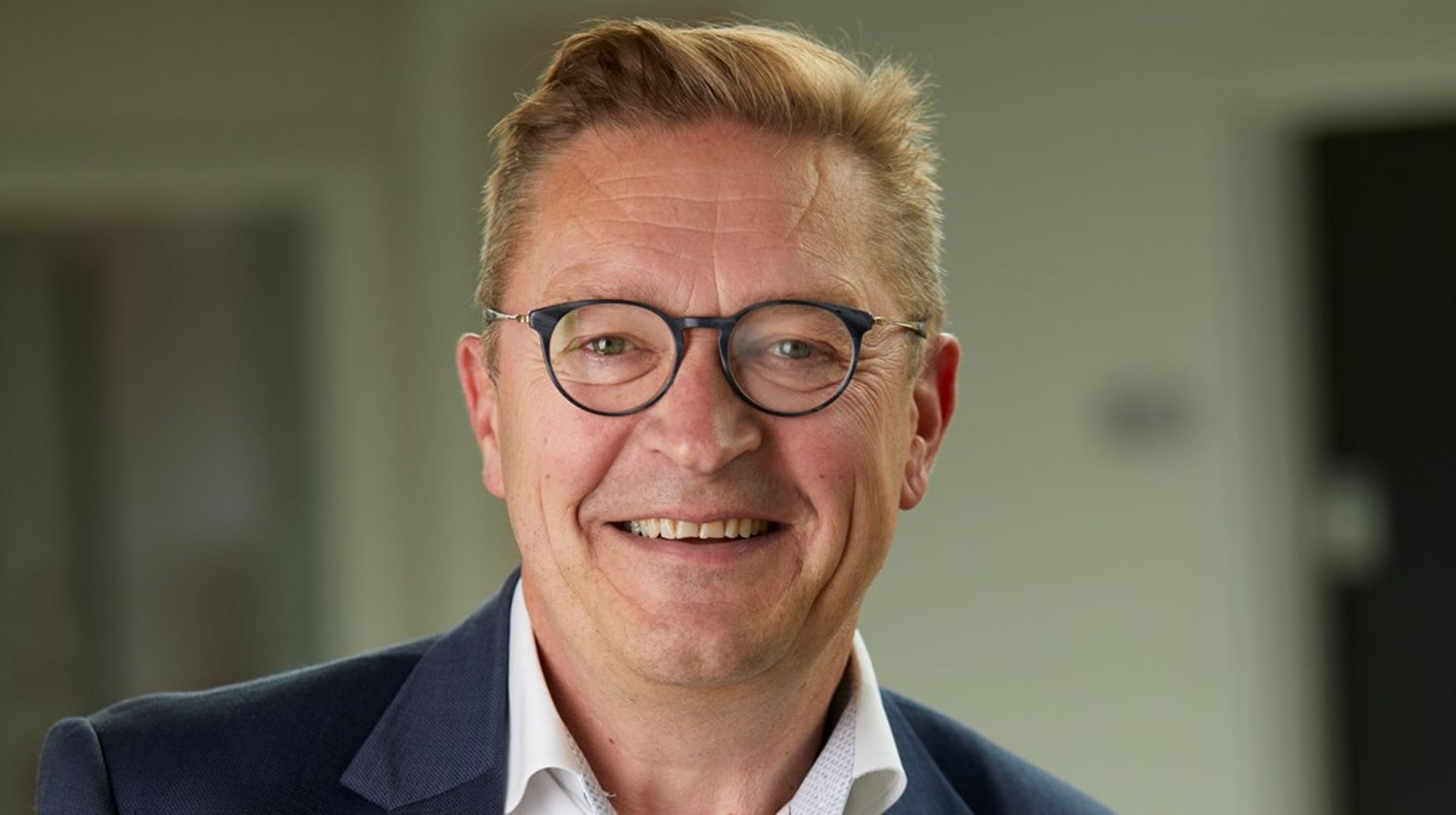 Poul Bank Pettersson er uddannet mejerist og har over 40 års erfaring i branchen. Han kommer fra en stilling som&nbsp;direktør for Arlas medlemsservice med ansvar for alle Arlas danske mælkeproducenter.