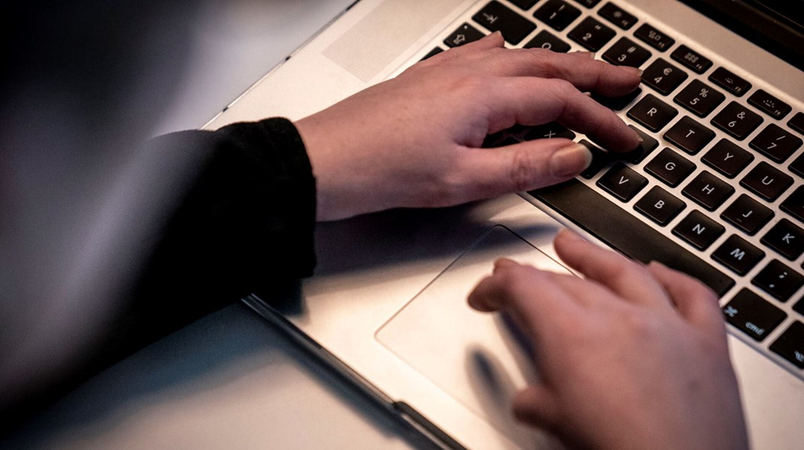 En national handlingsplan mod stress er et nødvendigt skridt, hvis vi skal lykkes. Vi ved allerede meget om både årsagerne til stress og om, hvad der virker i forebyggelsen. Derfor er spørgsmålet ikke længere, om vi kan gøre noget – men om vi vil, skriver&nbsp;Dan Mikkelsen og Mads Samsing.