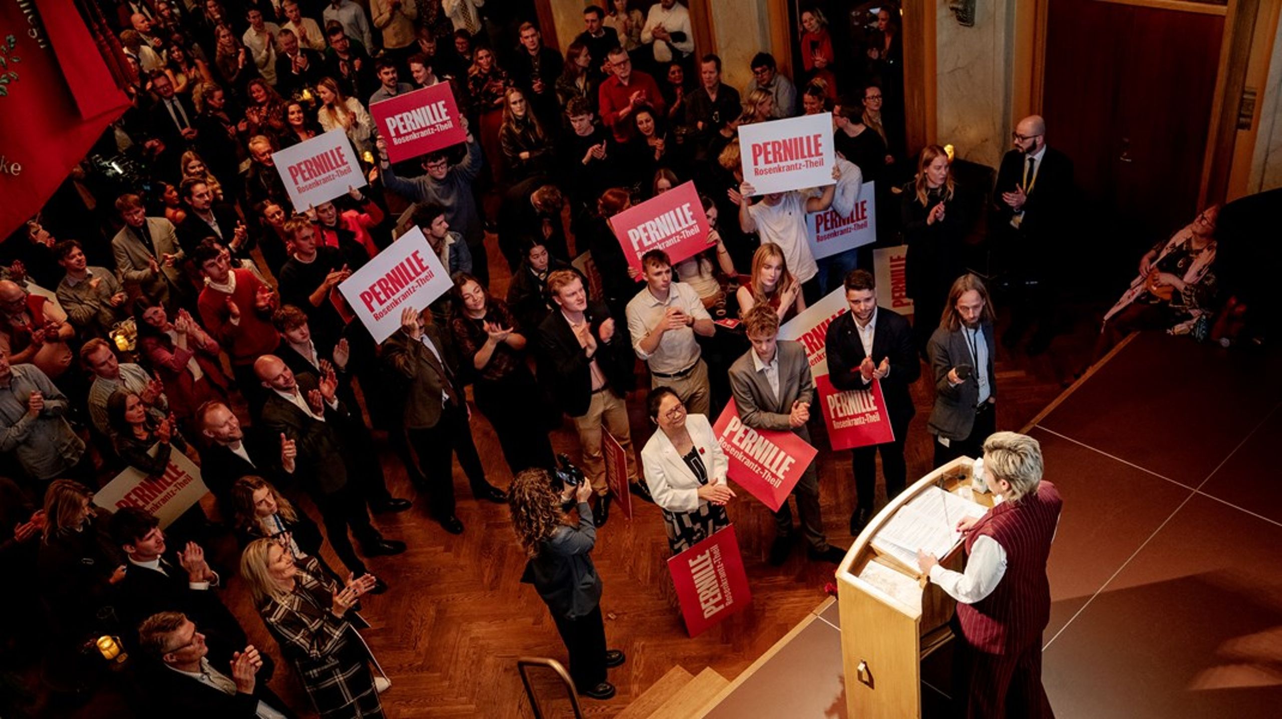 Socialdemokratiets kandidat til overborgmesterposten i København, Pernille Rosenkrantz-Theil, holder tale efter valgnederlaget i november. Arkivfoto.&nbsp;
