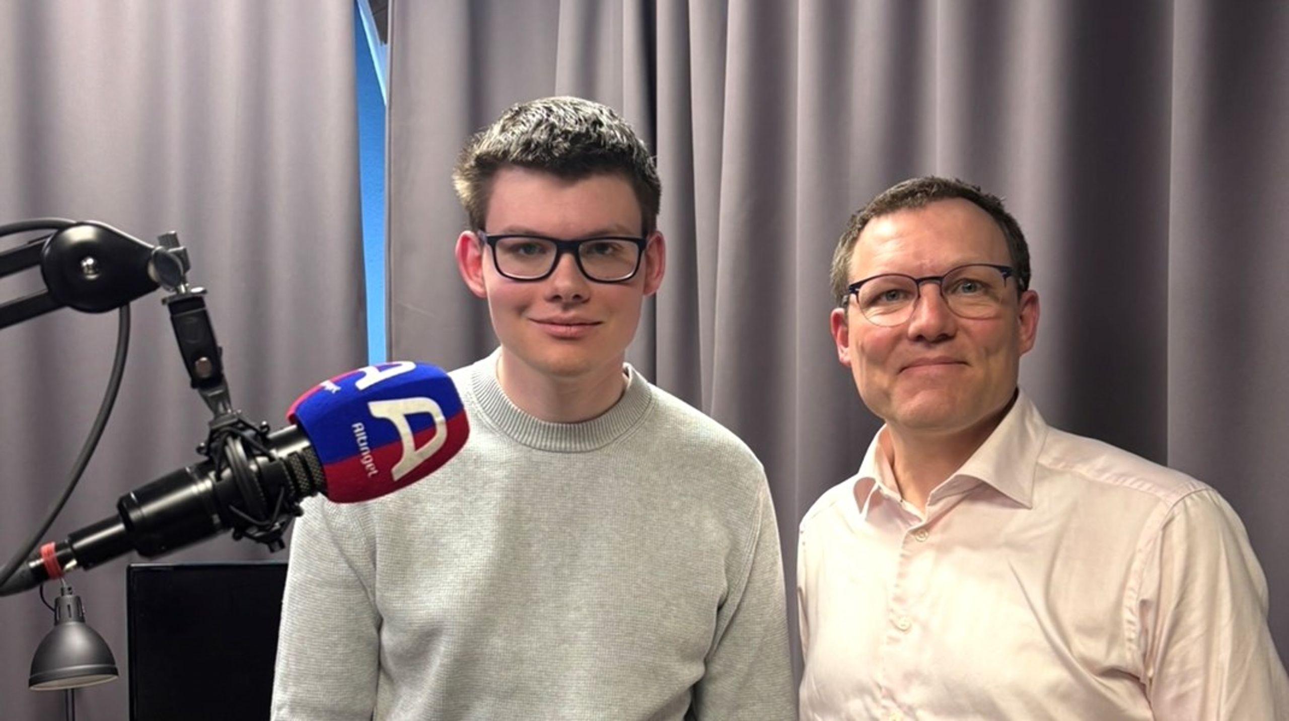 Vært Jakob Terp-Hansen (til venstre) og chefredaktør Jakob Nielsen (til højre).&nbsp;