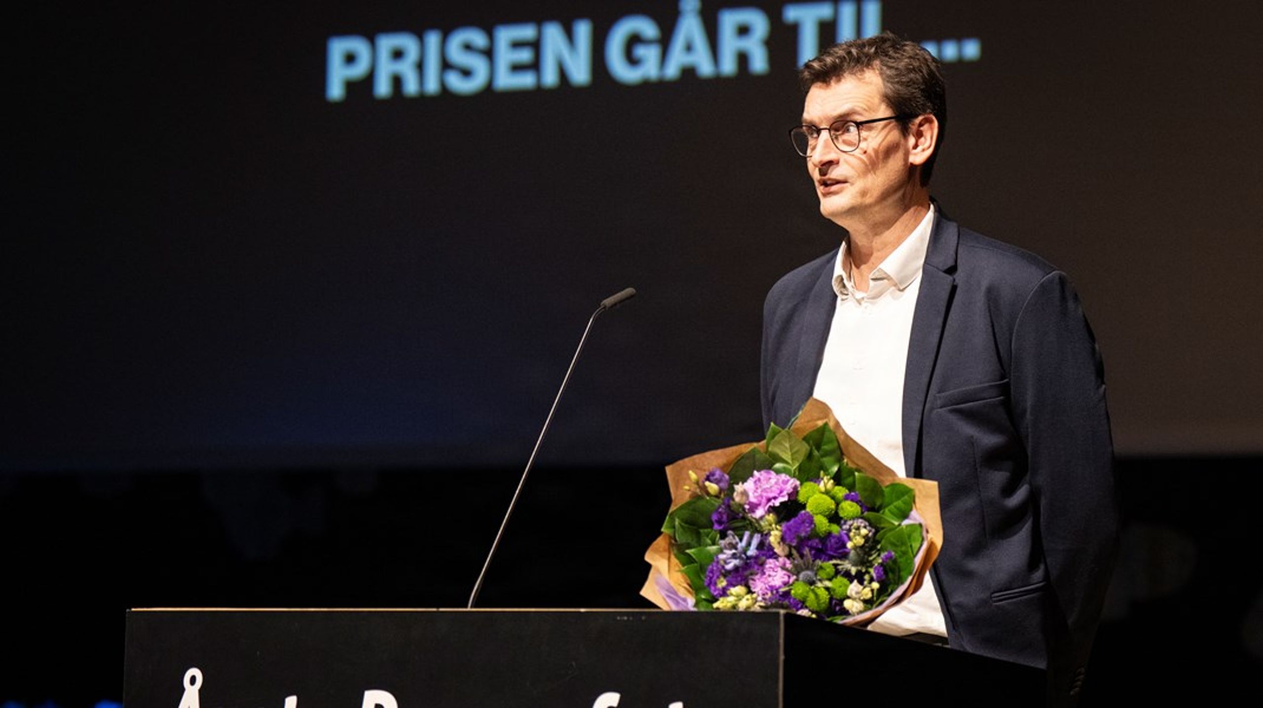 Troels Behrendt Jørgensen overrakte i marts prisen for årets nyhedsbillede ved prisoverrækkelsen af årets pressefoto på Den Sorte Diamant i København.