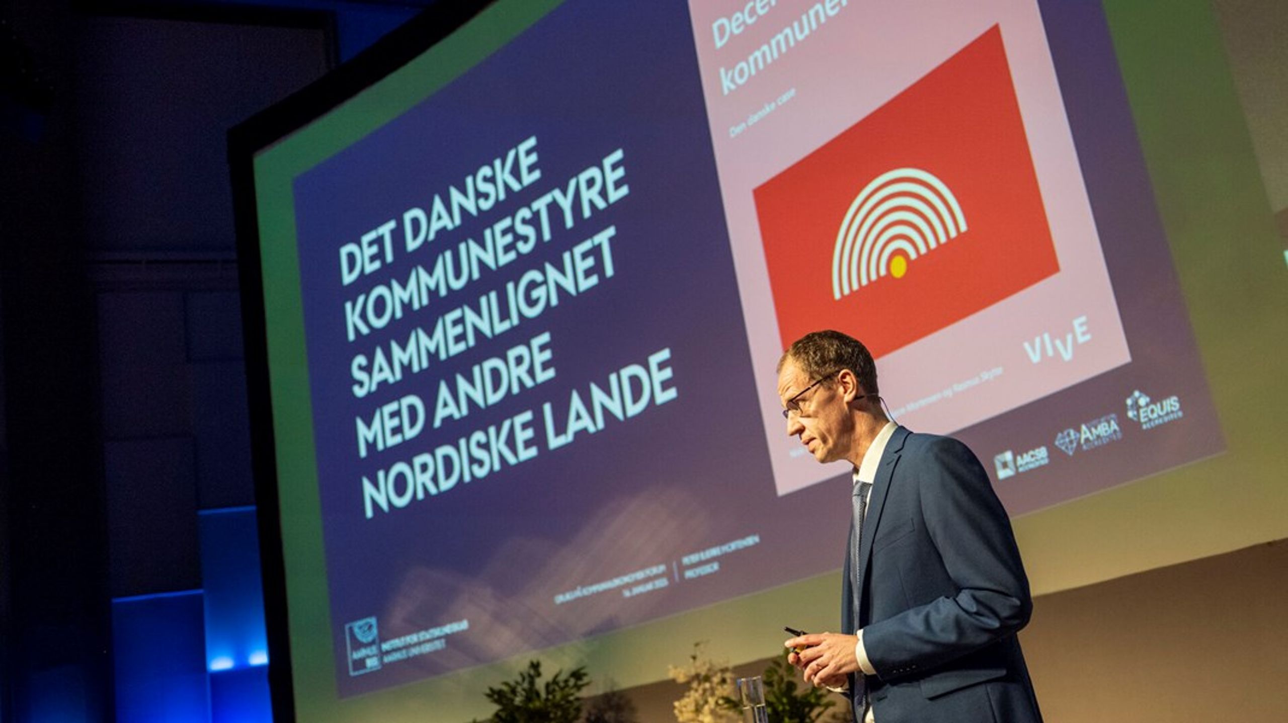 Indenrigsministeriet er gennem tiden indgået i mange forskellige kombinationer med andre ressortområder. Ifølge statskundskabsprofessor Peter Bjerre Mortensen, er indretningen af de enkelte ministerier af dog typisk mindre vigtigt, end hvem der sidder i spidsen for dem.