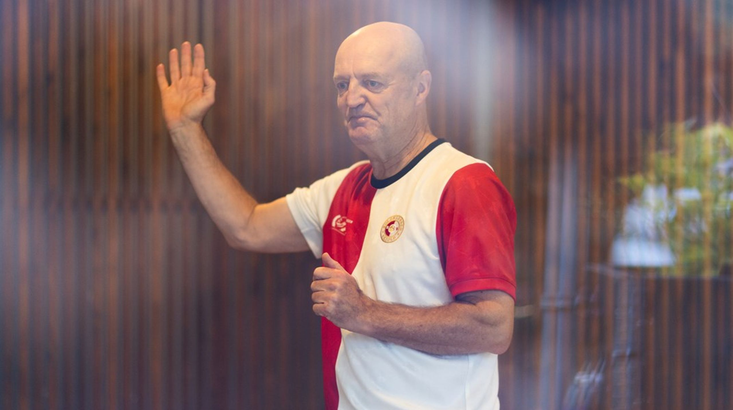 "Jeg har i mange år betragtet det danske idrætsdemokrati, som en variant af demokratisk centralisme, hvor man skal kvalificere sig på hvert niveau for at komme op igennem systemerne og blive valgt til næste niveau," siger Jan Sørensen.