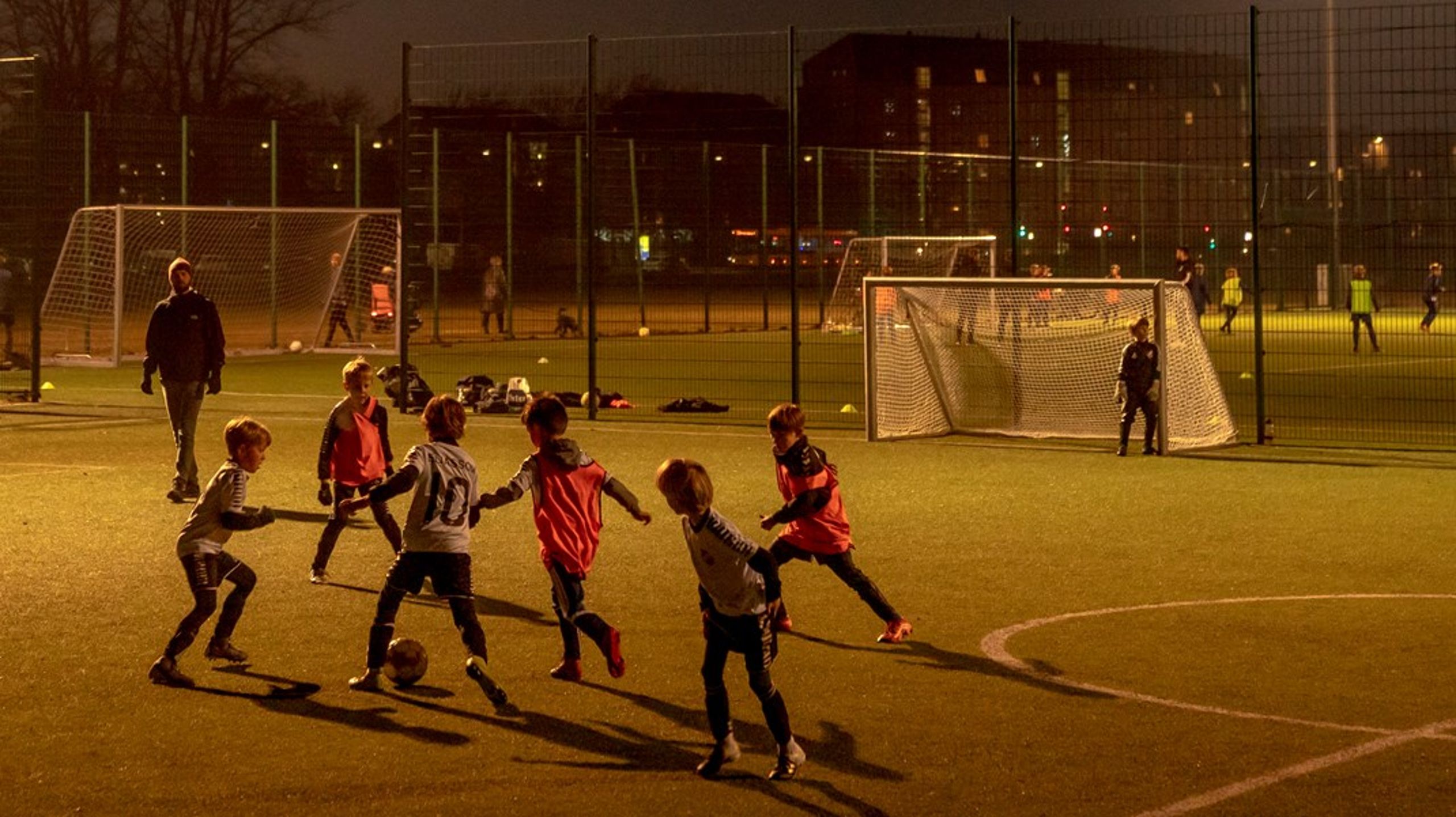 Der er en tendens til at tale om foreningslivet i nostalgiske vendinger – som noget, vi skal bevare, fordi det var godt engang. Det er den forkerte ramme, skriver Morten Gade.