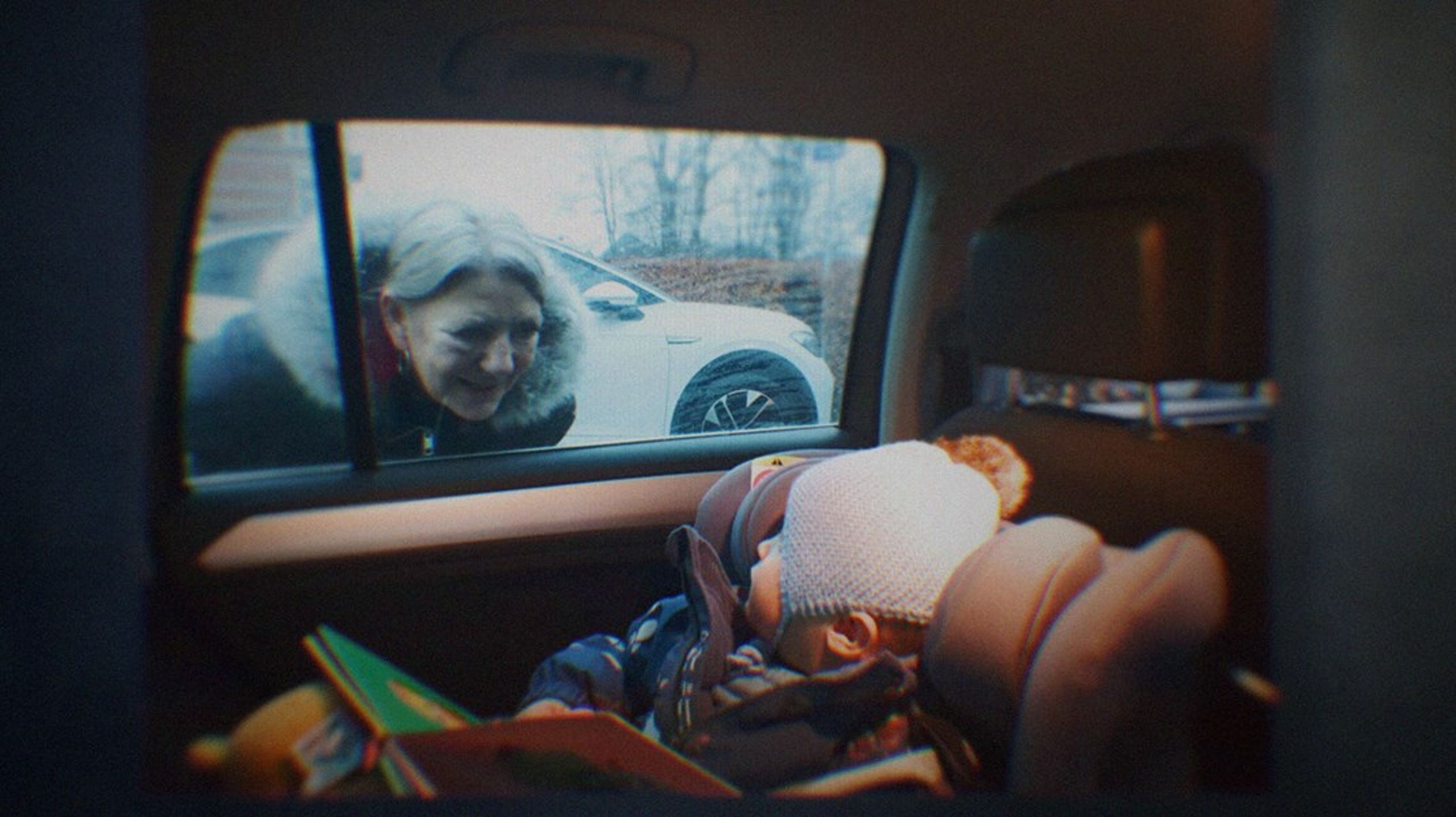 Bortadoption er et af de mest vidtgående indgreb, vi som samfund kan foretage. Derfor er det velfærdssamfundets fornemmeste opgave at klæde kommende forældre, som mangler basale færdigheder eller har en adfærd, der er uforenelig med et spædbarn i hjemmet, på til forældrerollen,&nbsp;skriver&nbsp;Julie Hoff Sørensen.<br>