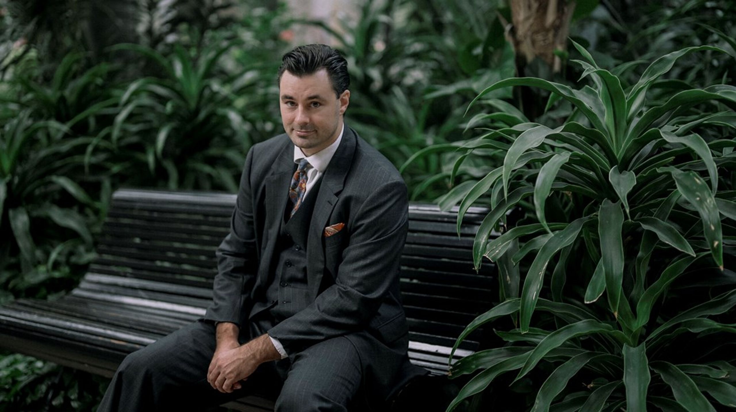 Debatten om danskhed er gravalvorlig. Nationen er nemlig for mange af os et af de vigtigste politiske fællesskaber, vi har, skriver&nbsp;Kristoffer Bayer.