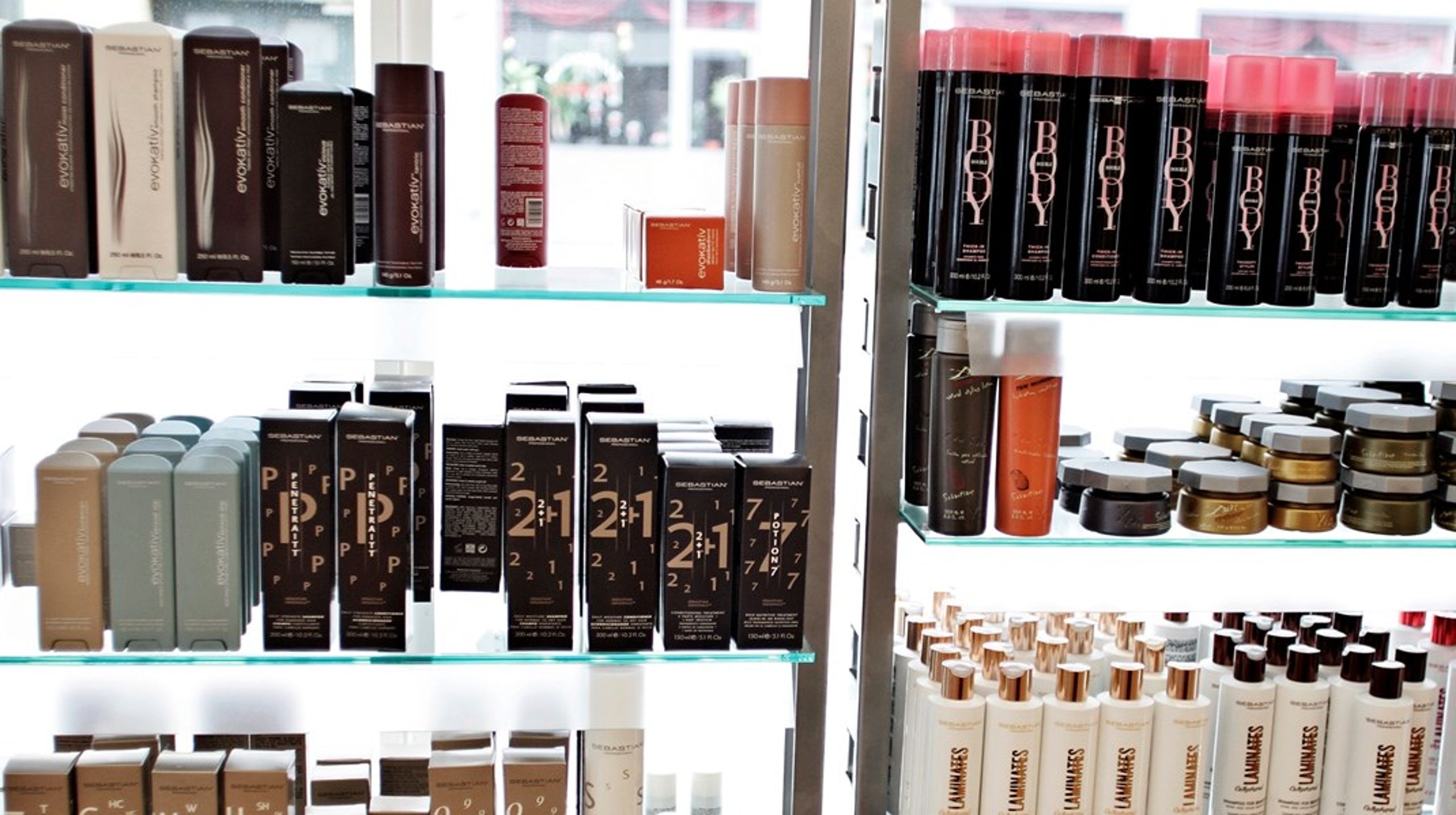 Onsdag stemmer EU-Parlamentet om nye regler for kemi i kosmetik.