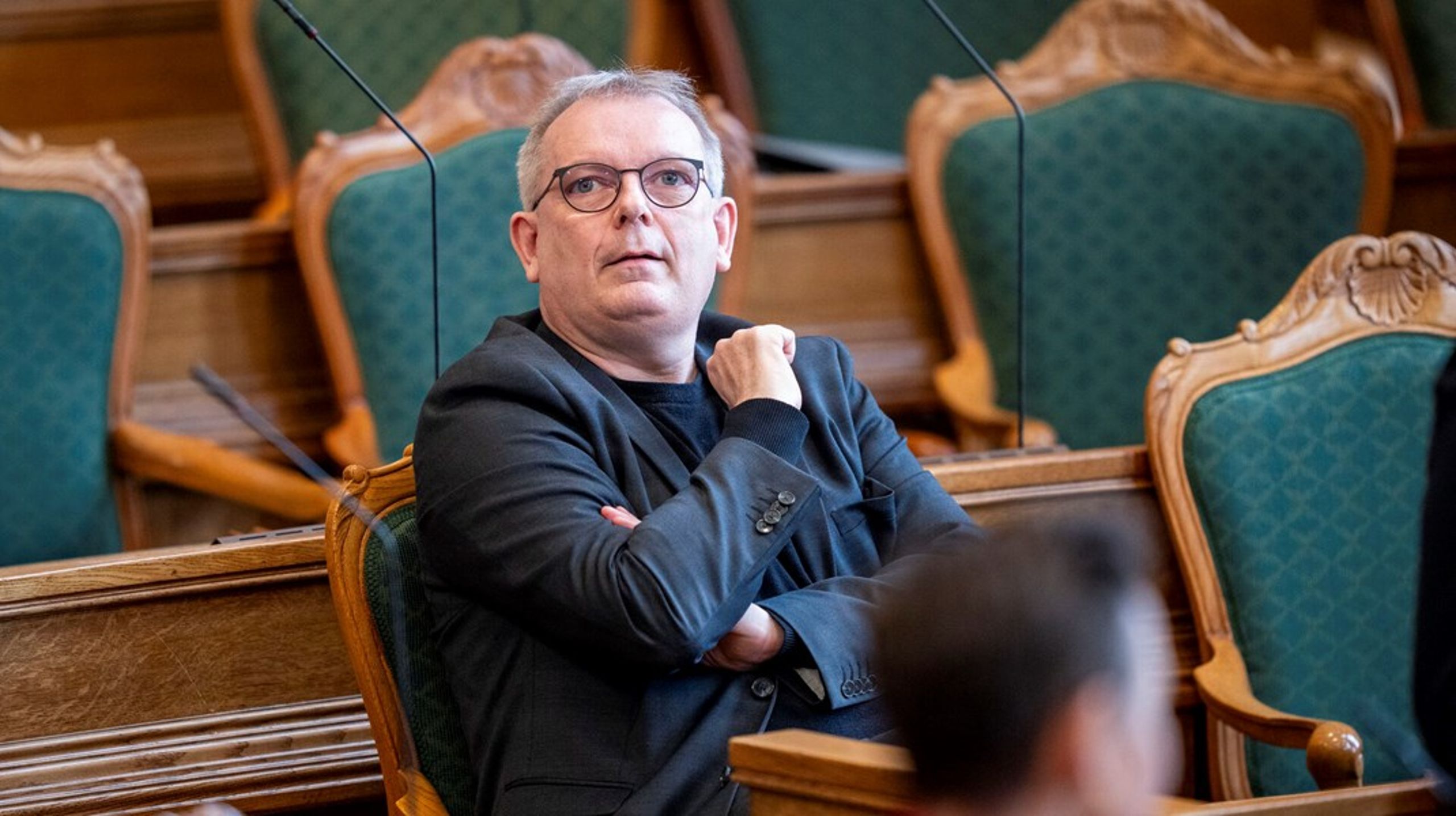 "Jeg håber, at ministeren vil bekræfte, at det er en teknikalitet eller en fejl – kald det, hvad I vil – men at det i hvert fald bliver løst," lyder det fra&nbsp;Hans Kristian Skibby (DD)