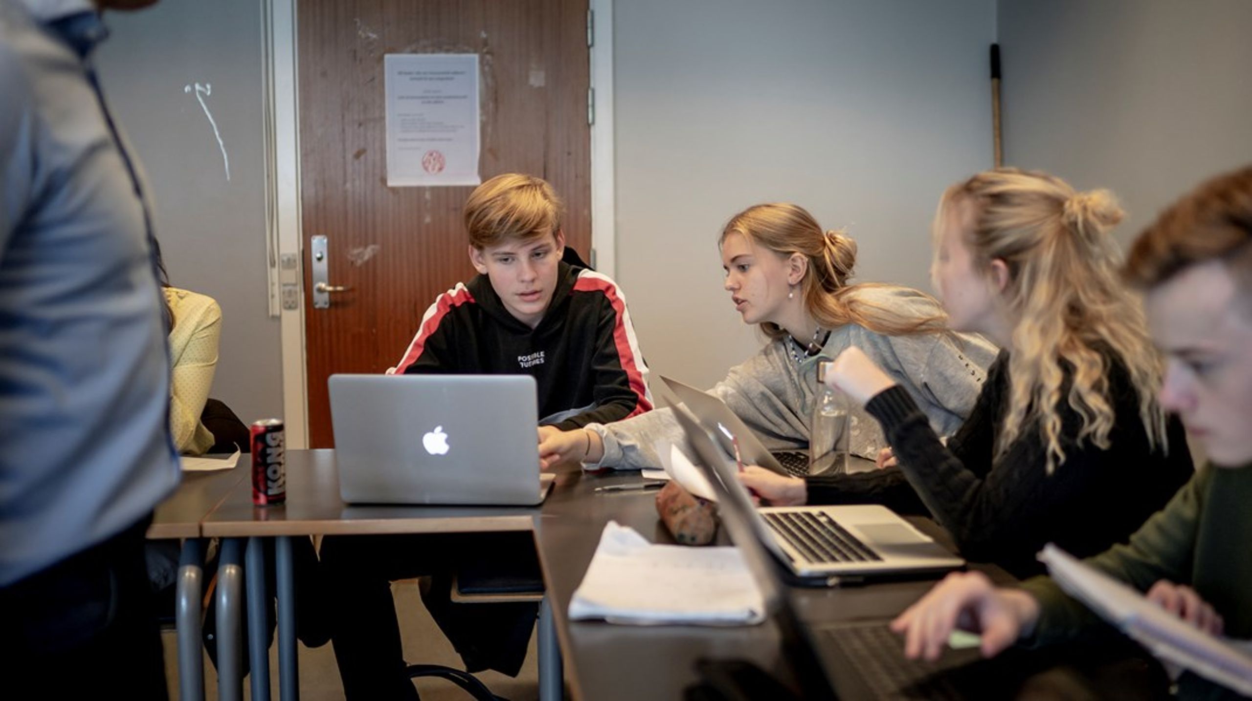 Der er behov for en national AI-strategi for uddannelsesområdet, så alle unge i Danmark får mulighed for at udvikle de nødvendige kompetencer, skriver medlemmer af&nbsp;Uddannelsesgruppen i Akademiet for de Tekniske Videnskaber.