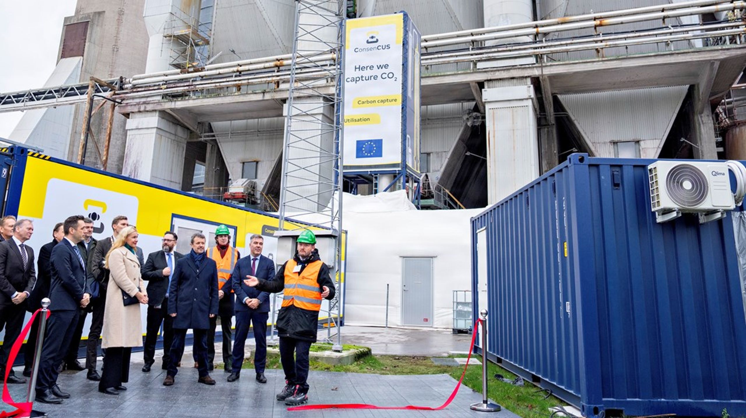 Eneste vinder af det store udbud om fangst og lagring af CO2 blev Aalborg Portland, der i 2023 viste deres store projekt frem for både daværende kronprins Frederik og klimaminister Lars Aagaard (M).