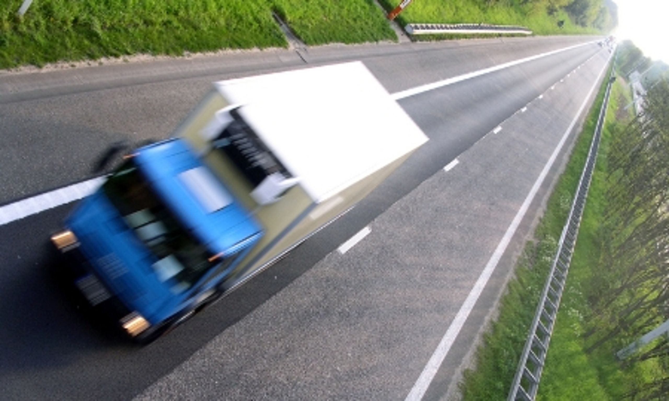 I 2003 var andelen af danske lastbiler, der kørte over grænsen på 45,7 procent – i 2006 er den på 26,3 procent. 