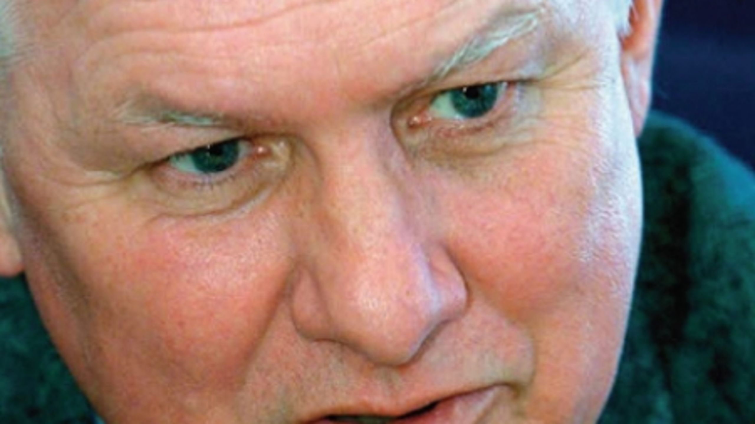 Svend Auken er ikke længere en officiel topfigur i Socialdemokratiet. I en ny bog beskrives det, hvordan han alligevel udøver magt over partiet. (foto fra bogen "Svend")