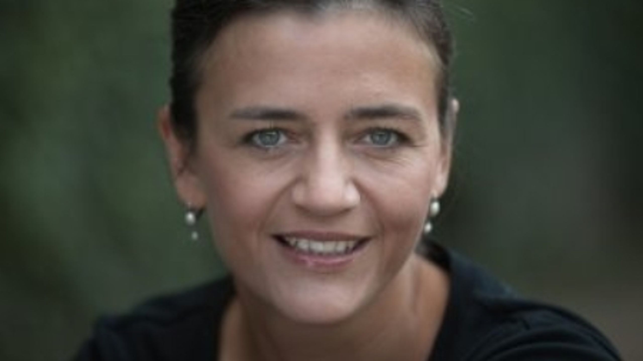 Næstformand i Det Radikale Venstres folketingsgruppe Margrethe Vestager siger, at partiet "overvejer retorikken" om statsministerposten.