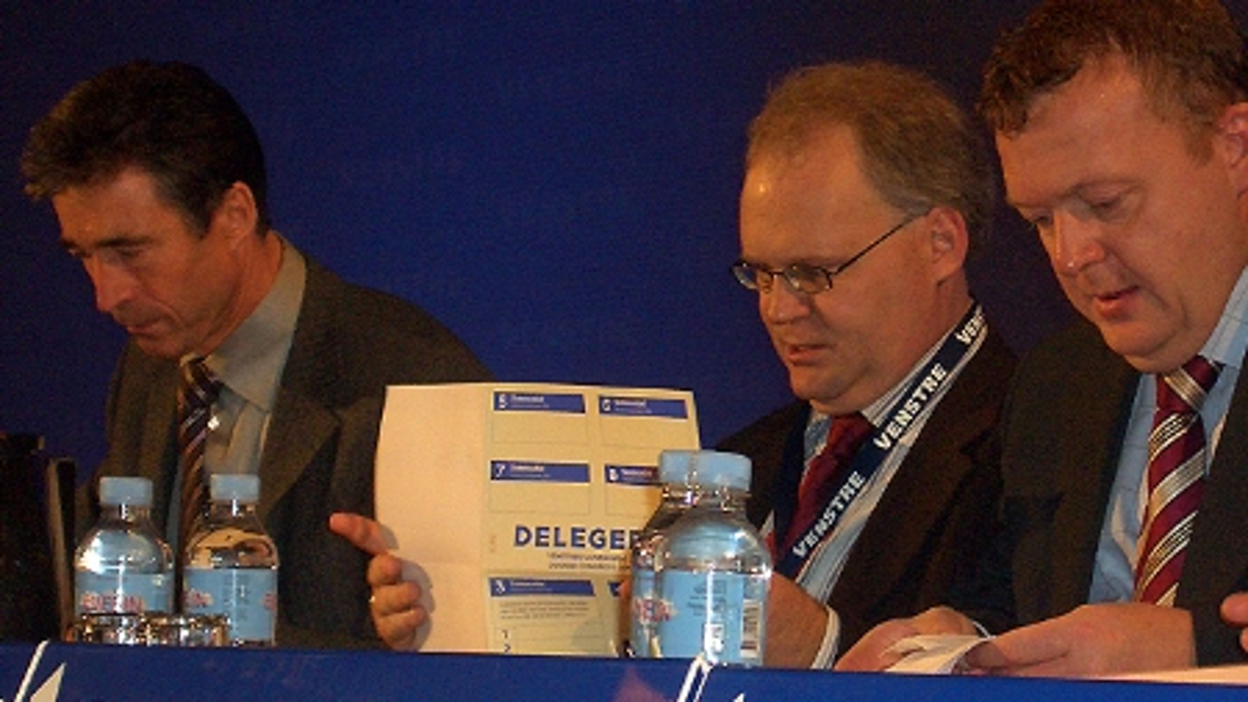 Venstres øverste ledelse ved landsmødet forleden, hvor Løkke måtte tage et stort medansvar for, at et lille flertal af de delegerede stemte ledelsen ned med et krav om mulighed for brugerbetaling i den primære sundhedssektor.