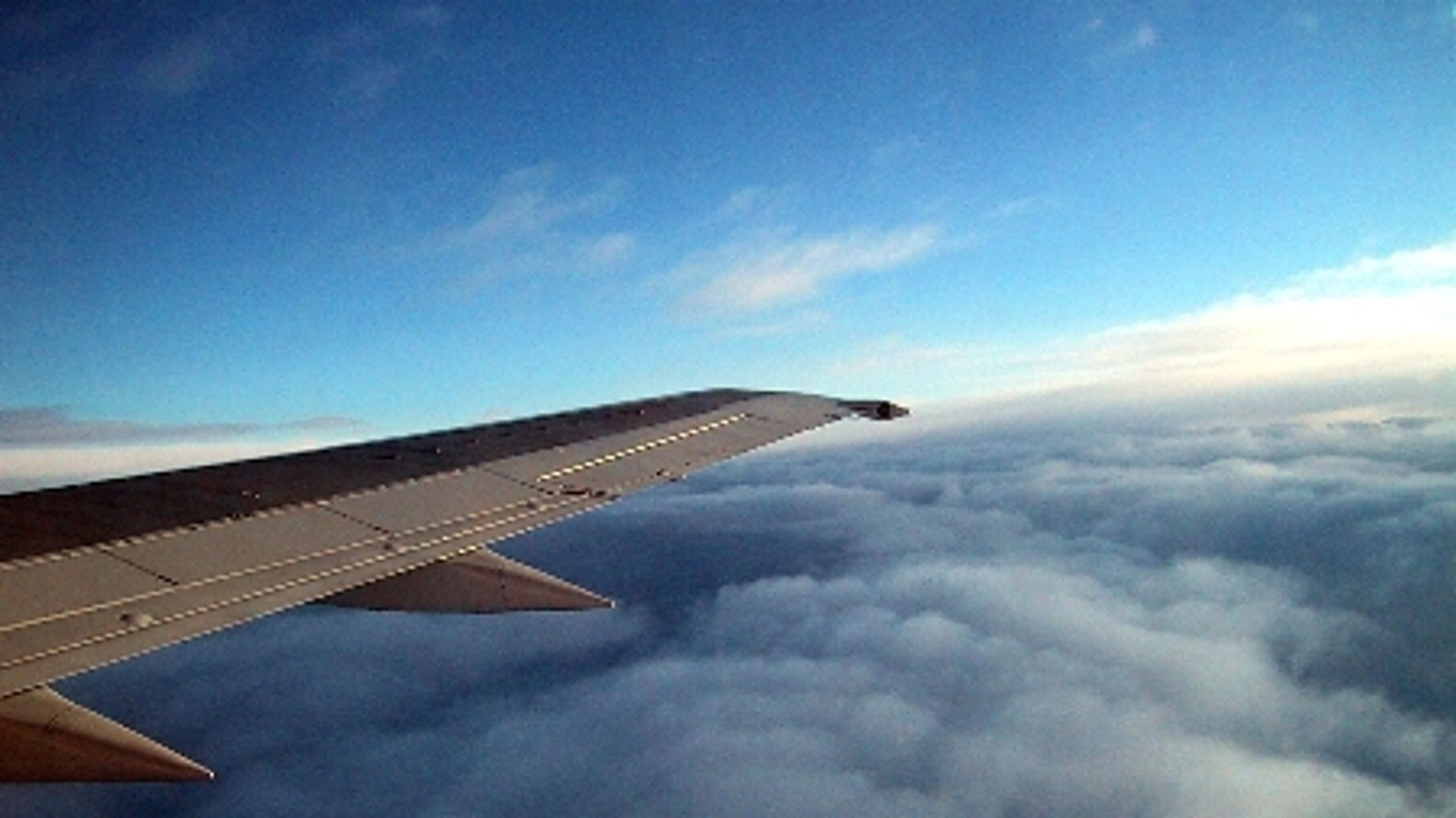 Det vil ikke kræve ændringer af flyenes motorer at bruge det ny brændstof. 