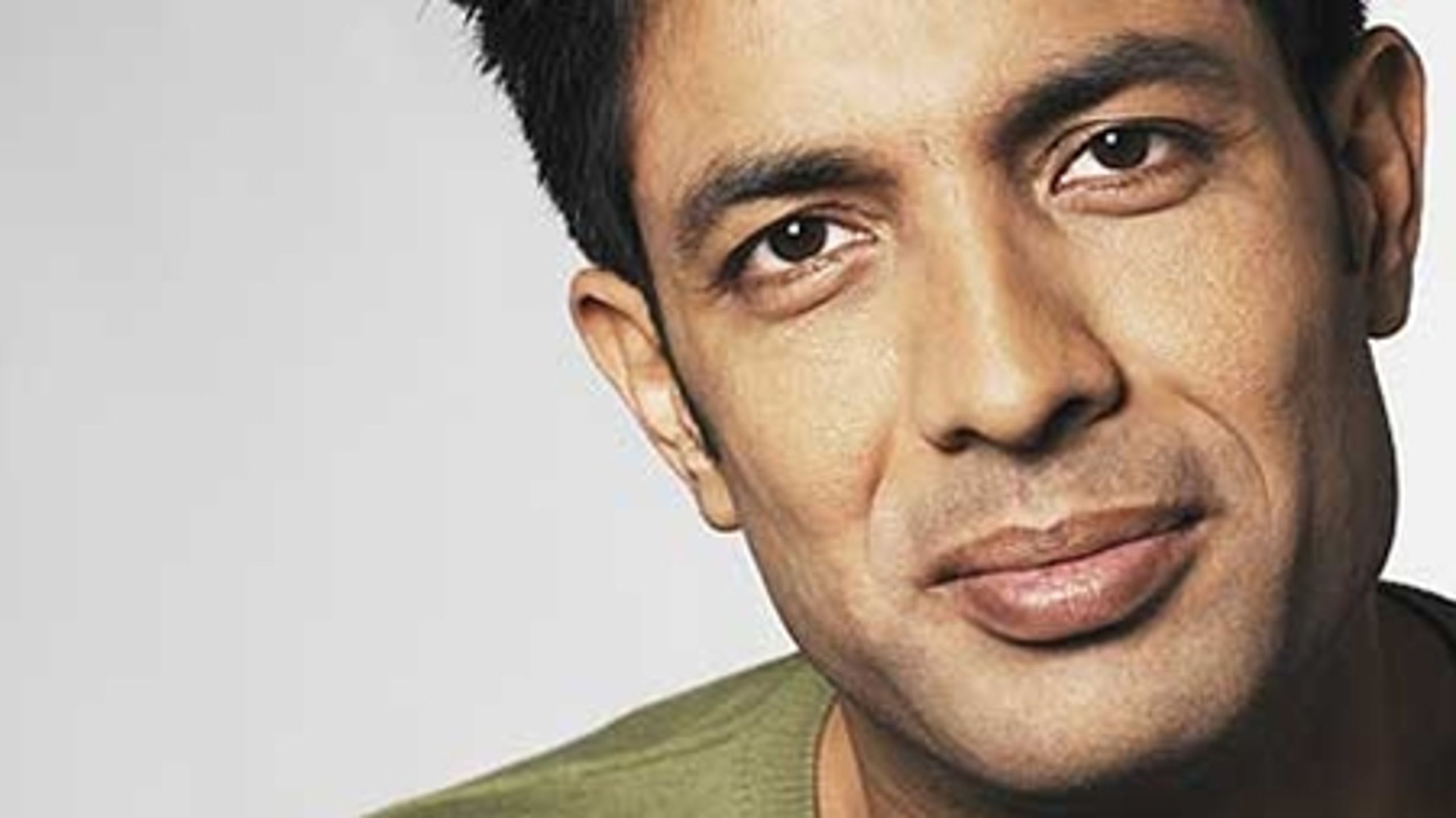 Et år er meget lang tid for en kræftpatient at vente - måske er patienten slet ikke i live, når der kommer svar på klagen, pointerer SF's sundhedsordfører Kamal Qureshi.