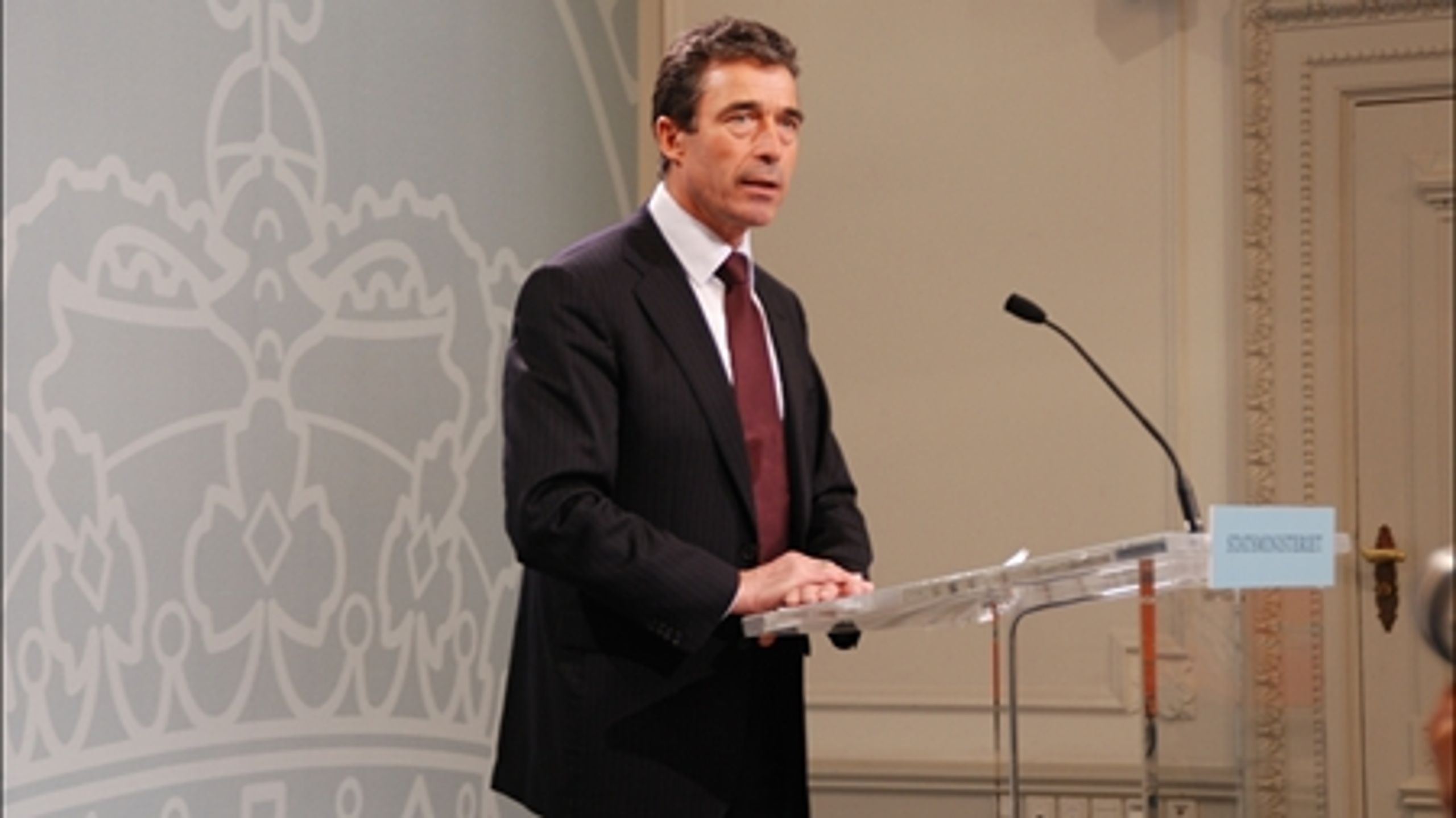 Anders Fogh Rasmussens følgagtighed over for den amerikanske politik er en af de centrale pointer i den nye bog "Vejen til Irak".