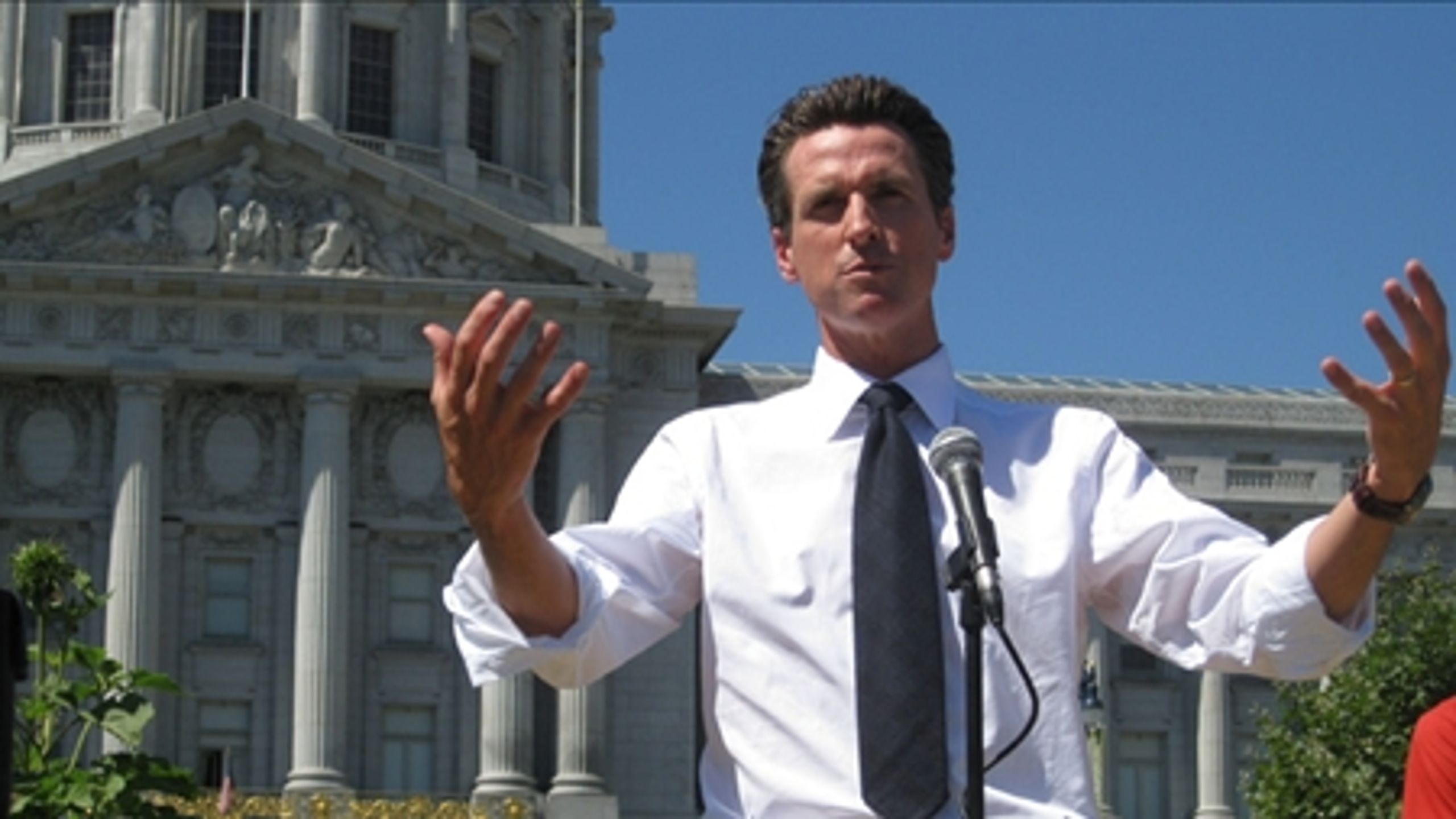 San Francisco-borgmester Gavin Newsom er Bill Clintons bud på en progressiv, ung politiker, der i den grad promoverer klima- og miljøspørgsmål. 