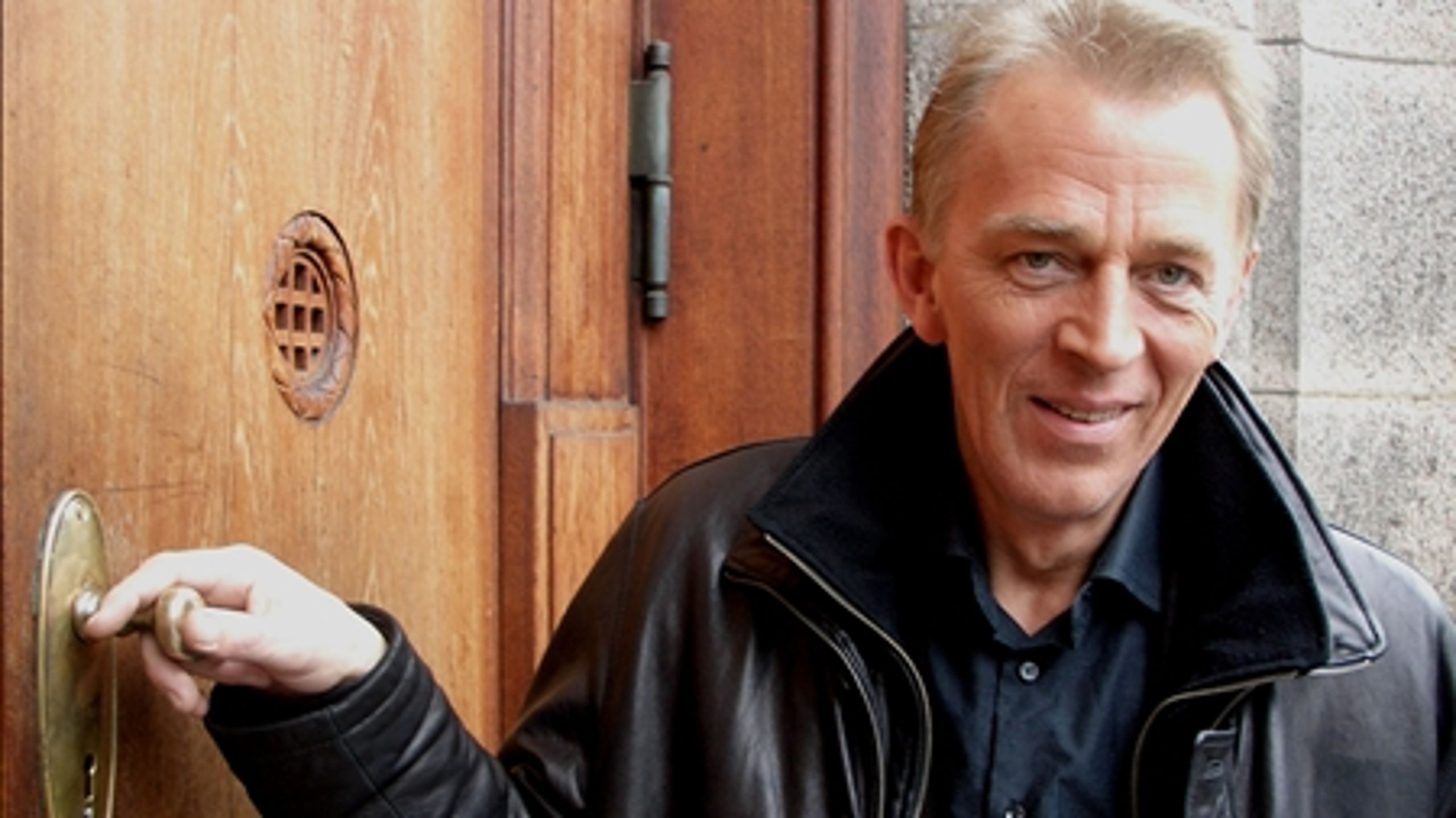 Dumpet! Sådan lyder dommen fra SF-formand Villy Søvndal om statsministerens åbningstale. Fogh er ude af trit med den almindelige dansker, mener Søvndal.