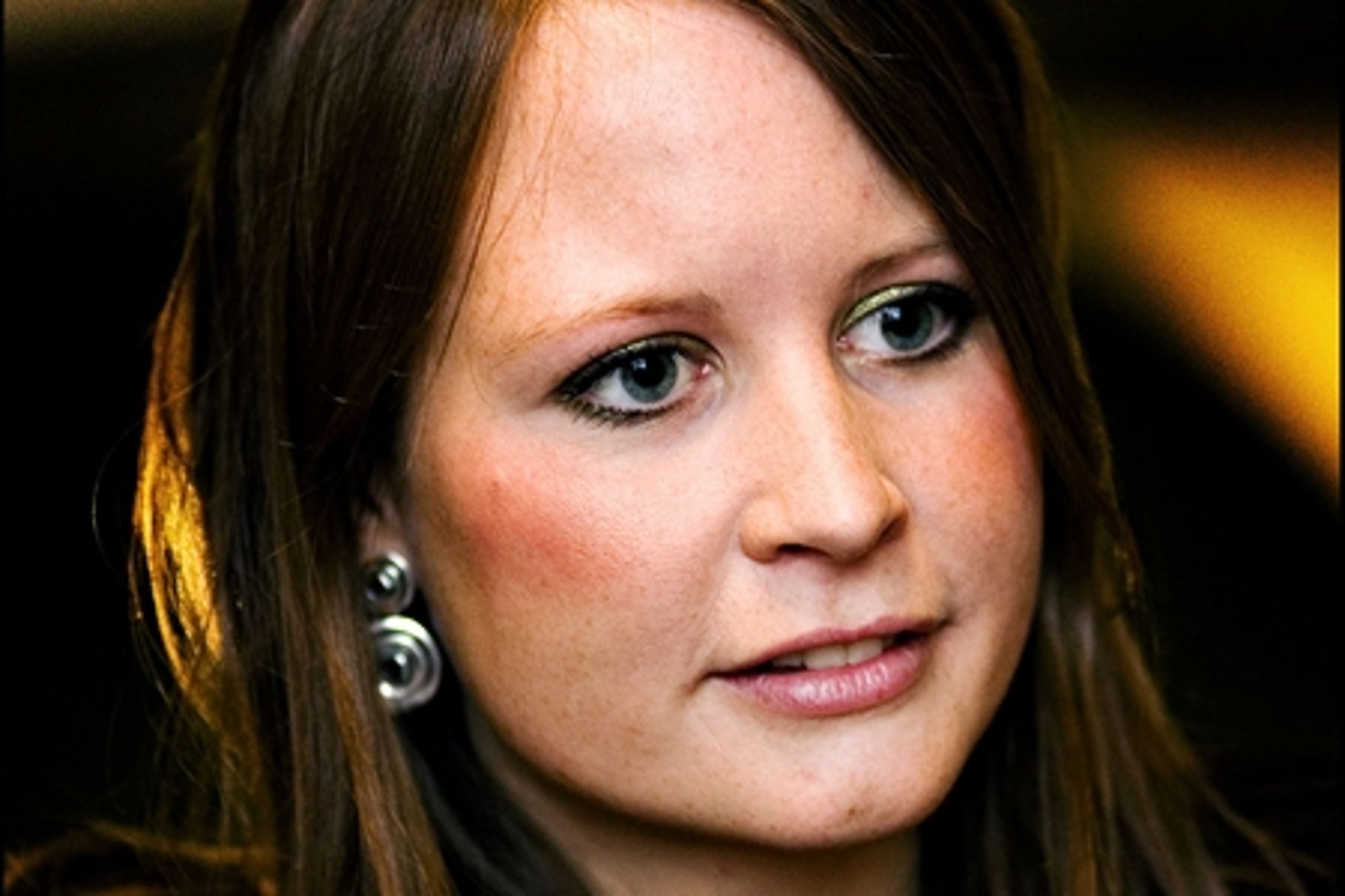 Anne Vang (S) kritiserer, at samfundets svageste skal finansiere Danmarks socialpolitik gennem satspuljen.