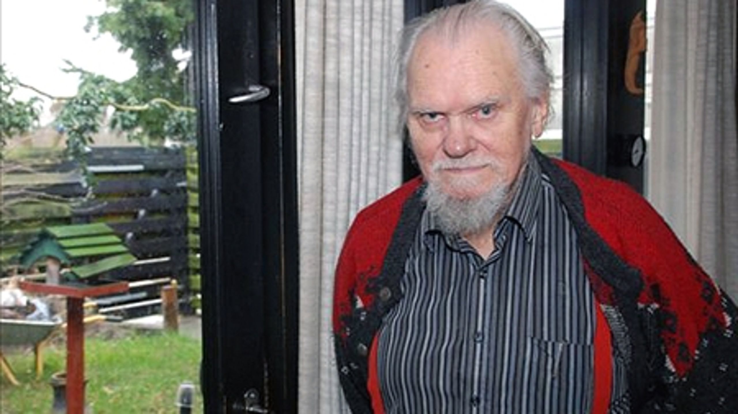 SF's tidligere formand Gert Petersen døde tidligt nytårsmorgen, 81 år gammel. Hér fotograferet hjemme i Albertslund i fin form i marts 2008, hvor han stadig var klar til et godt slag politisk diskussion.