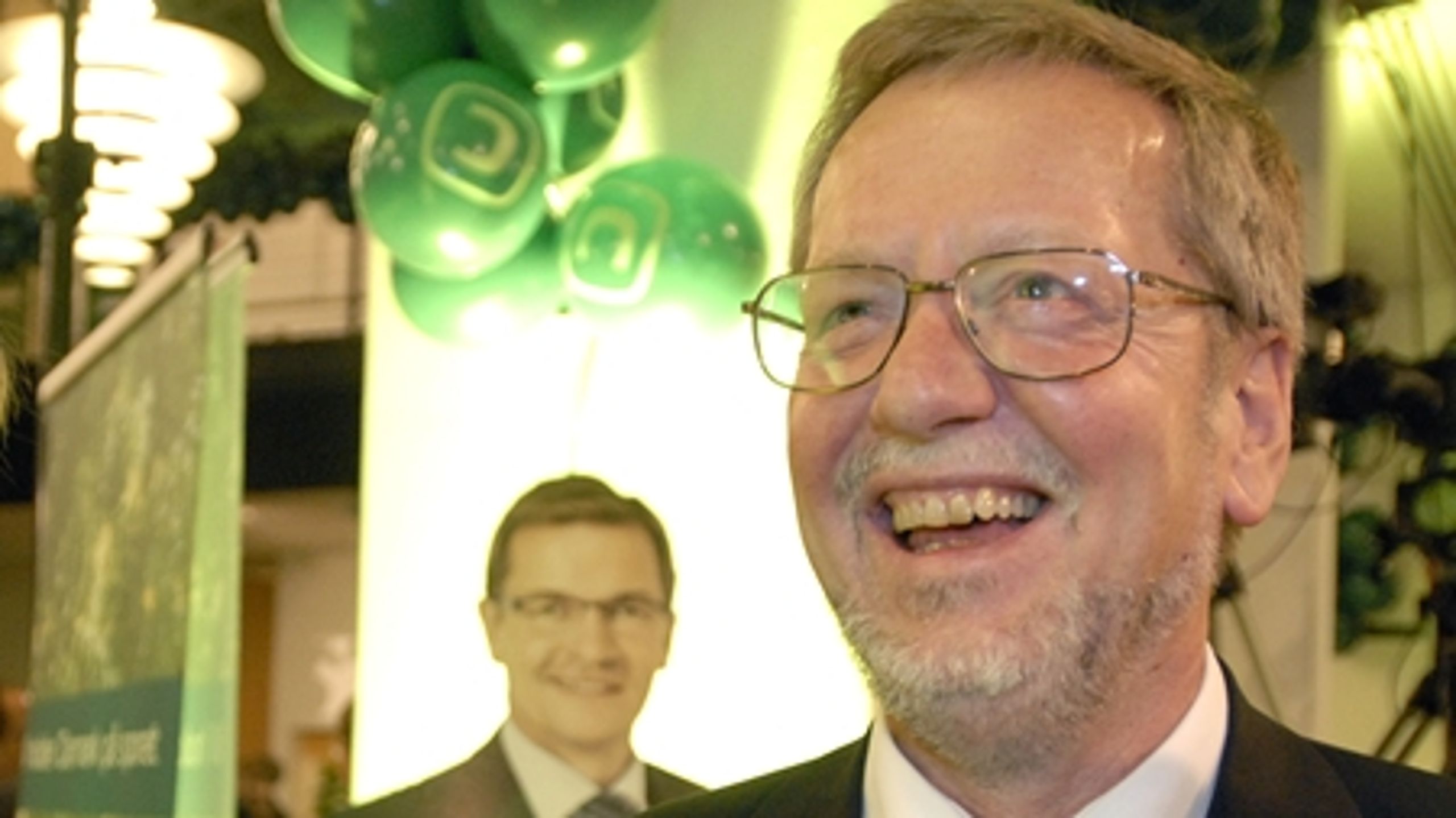 Udenrigsminister Per Stig Møller har rundet de 25 år som MF. Det sker dog uden den store virak, fordi ministeren ønsker det sådan.