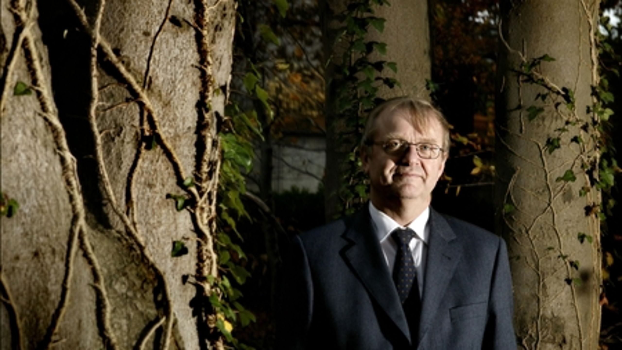 Rektorformand Jens Oddershede mener, at universiteterne bedst selv kan sikre det danske sprog.