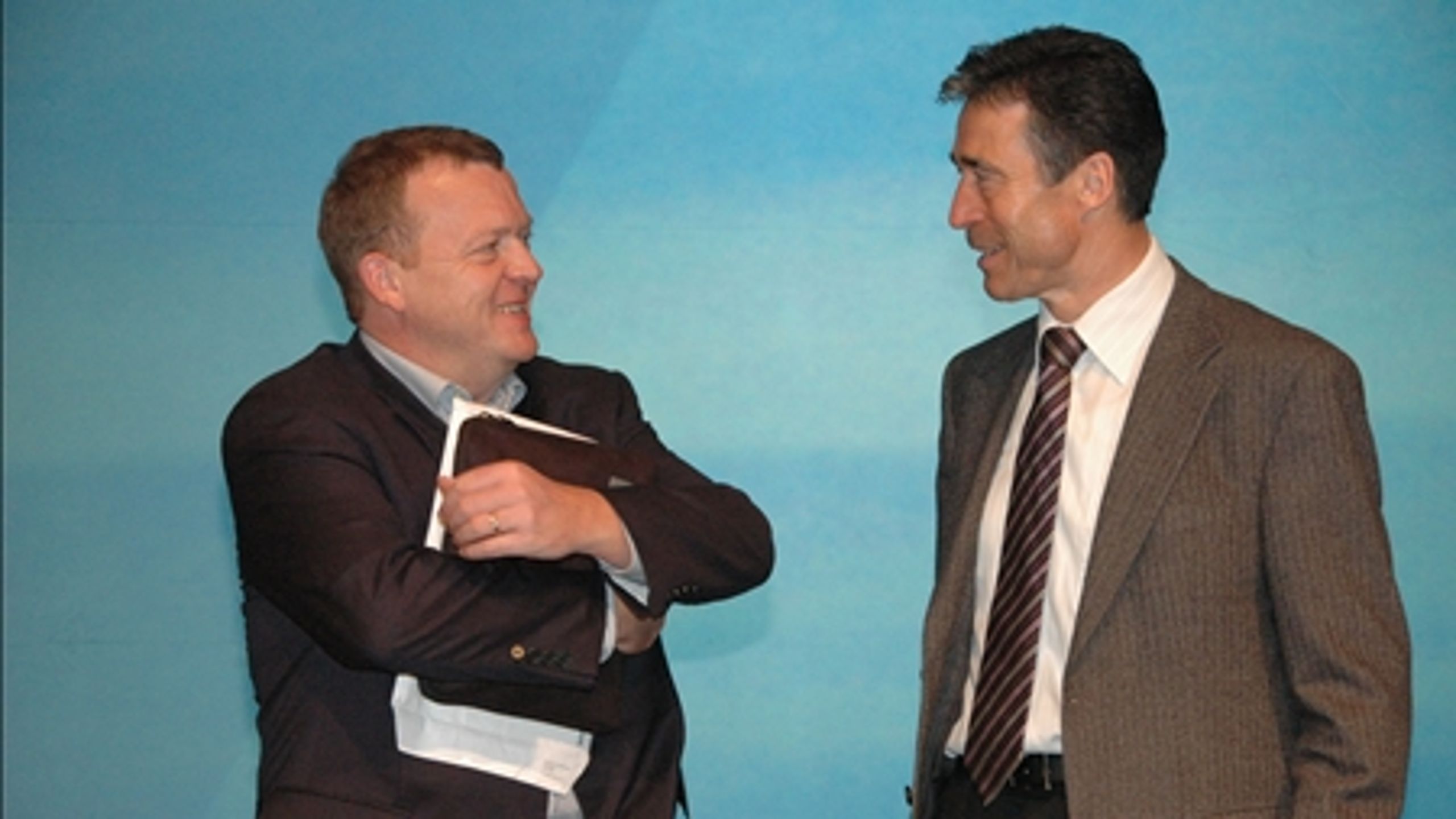 Meget tyder på, at Lars Løkke vil overtage roret, hvis Anders Fogh forlader DK til fordel for en international toppost.