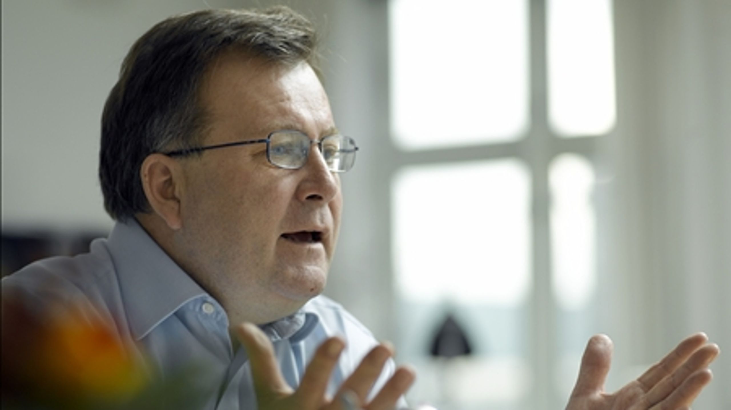 Beskæftigelsesminister Claus Hjort Frederiksen (V) mener ikke, at gravide og kvinder på barsel kan beskyttes bedre mod afskedigelse, end de bliver nu. 