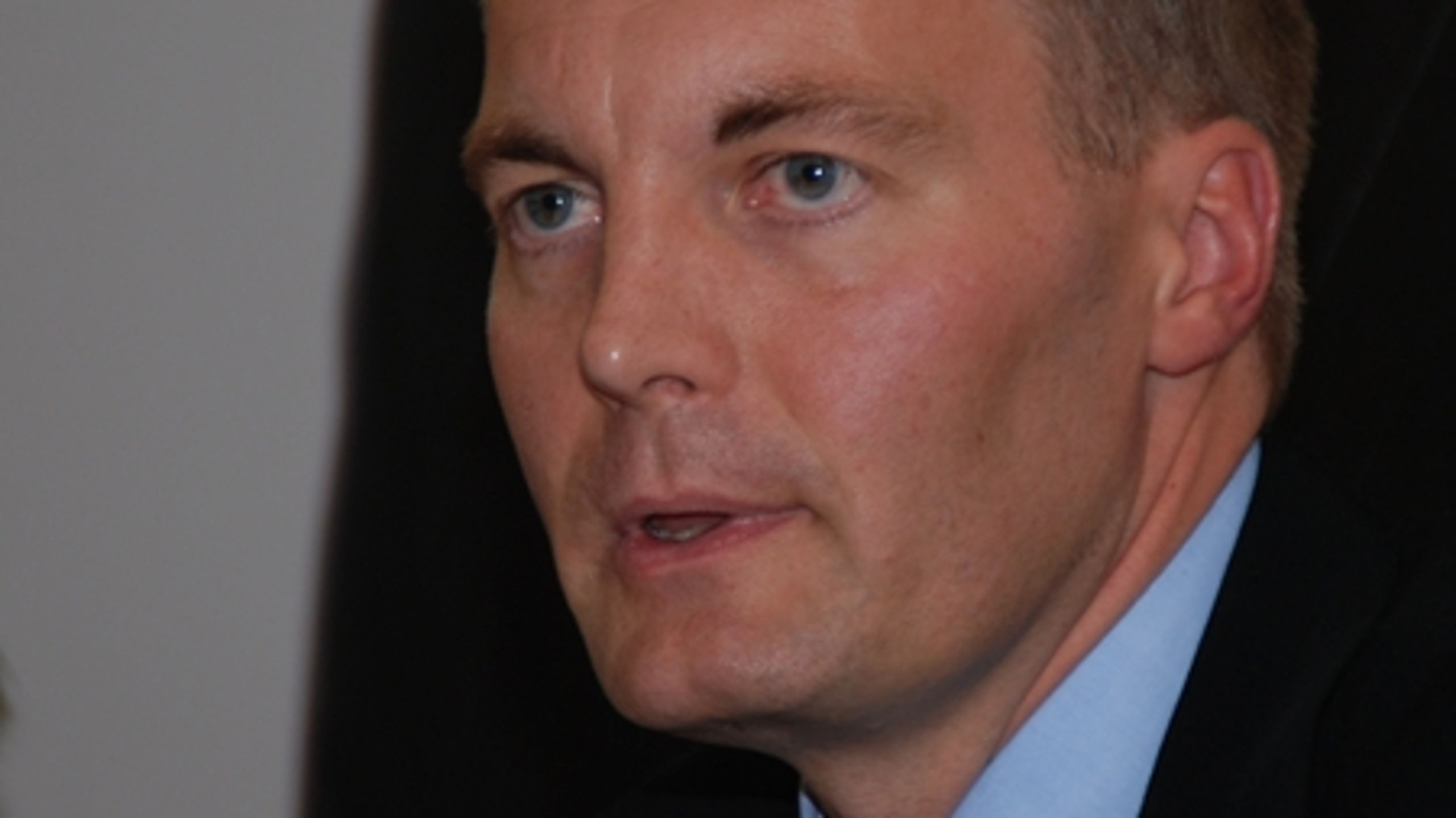 "Det er helt til grin at trække politikere rundt i manegen med en påstand om, at strengere straffe ikke virker, når vi ikke engang har kunnet se, hvordan det fungerer i praksis," siger Peter Skaarup.