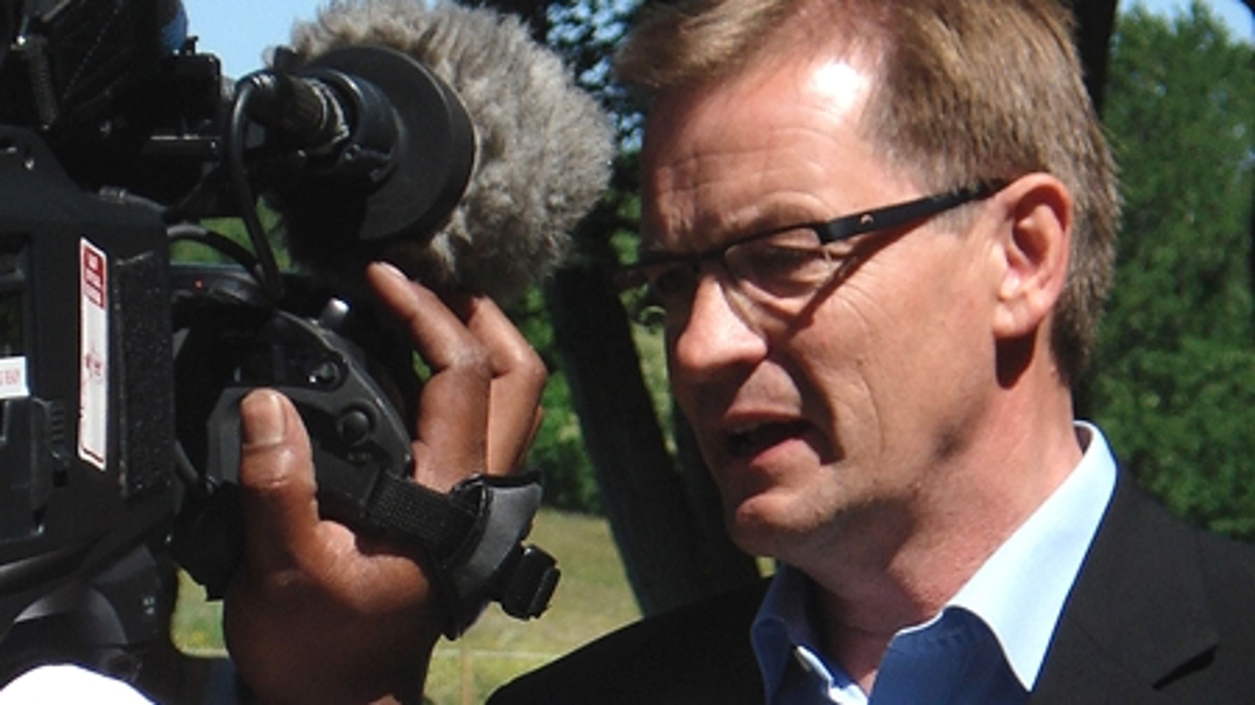 Bendt Bendtsen skal betale skat af billån, men slipper for at betale skat af golf- og jagtture under sin ministertid.