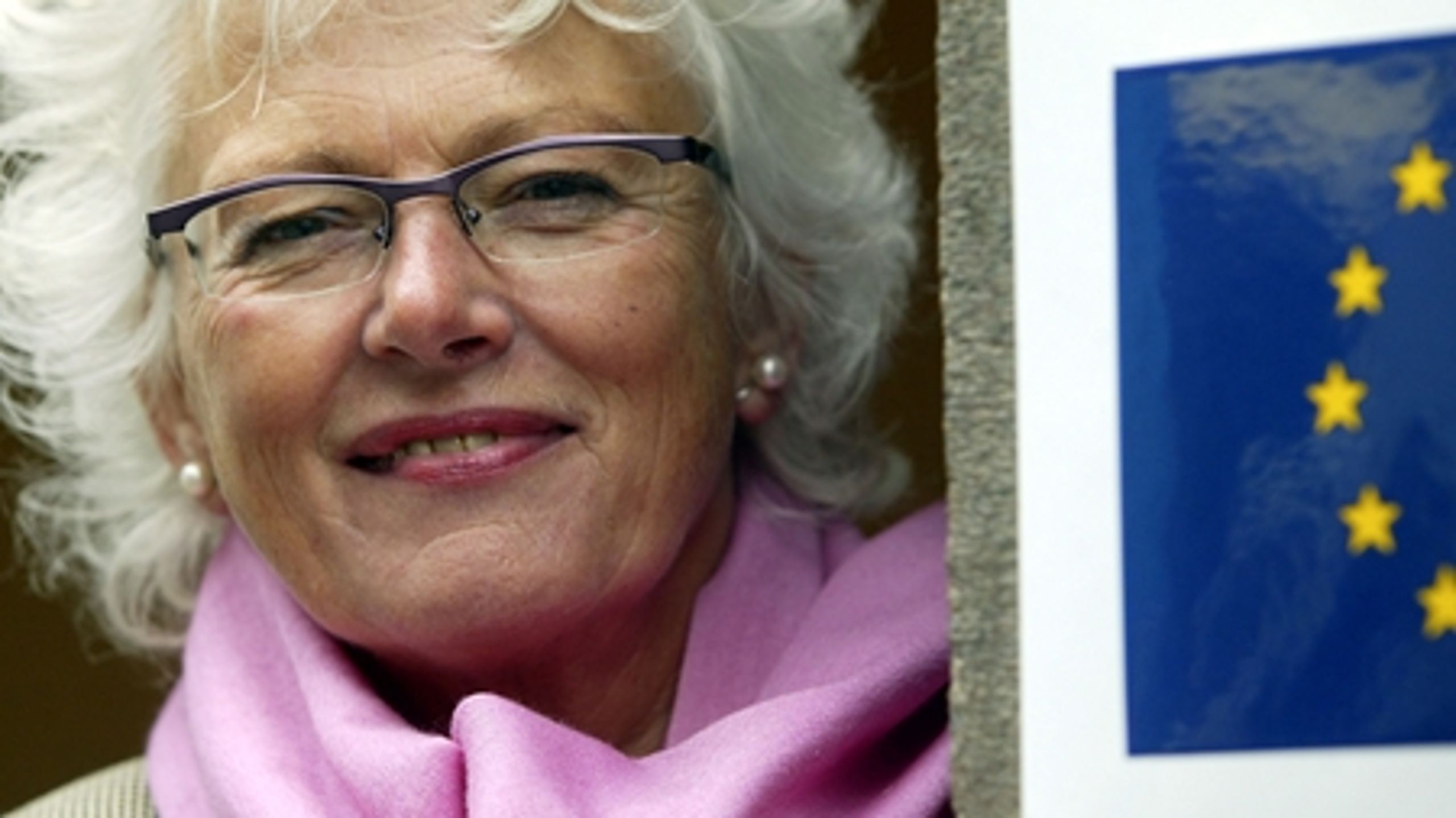 Rygterne siger, at Mariann Fischer Boel er blevet spurgt af sin kommissionsformand, om hun er interesseret i fem år mere som landbrugskommissær. Svaret kommer inden sommer, lover hun.