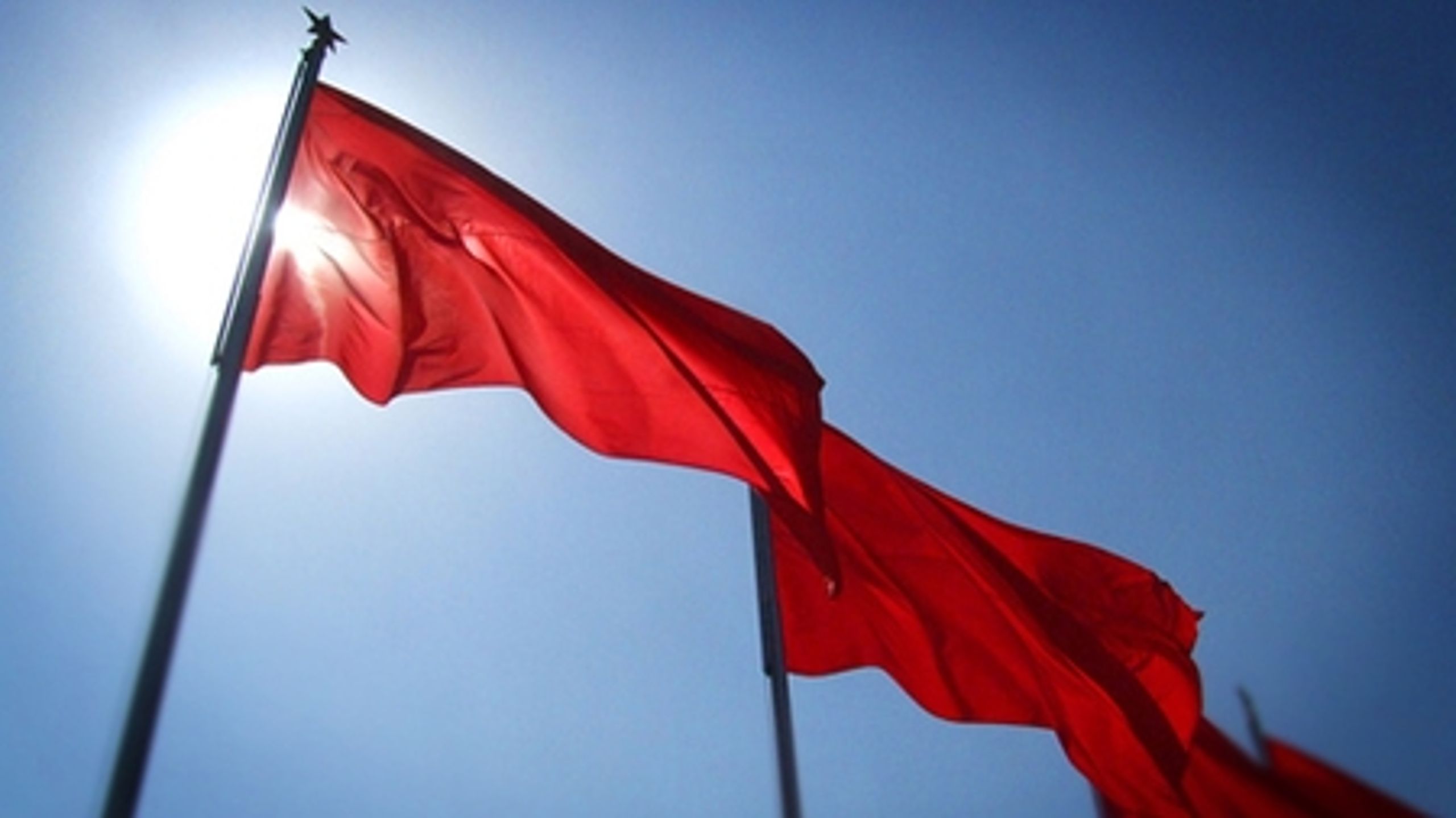 Undersøgelsen viser blandt andet også, at flere danske kvinder end mænd ser sig selv om socialister.