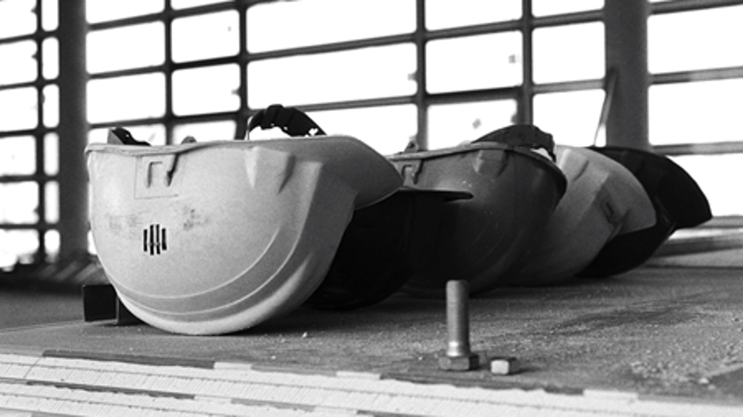 På grund af ordrenedgang er mange virksomheder gået på arbejdsfordeling. Men virksomhederne bliver overraskede over bureaukratiet, der følger af en arbejdsfordeling.