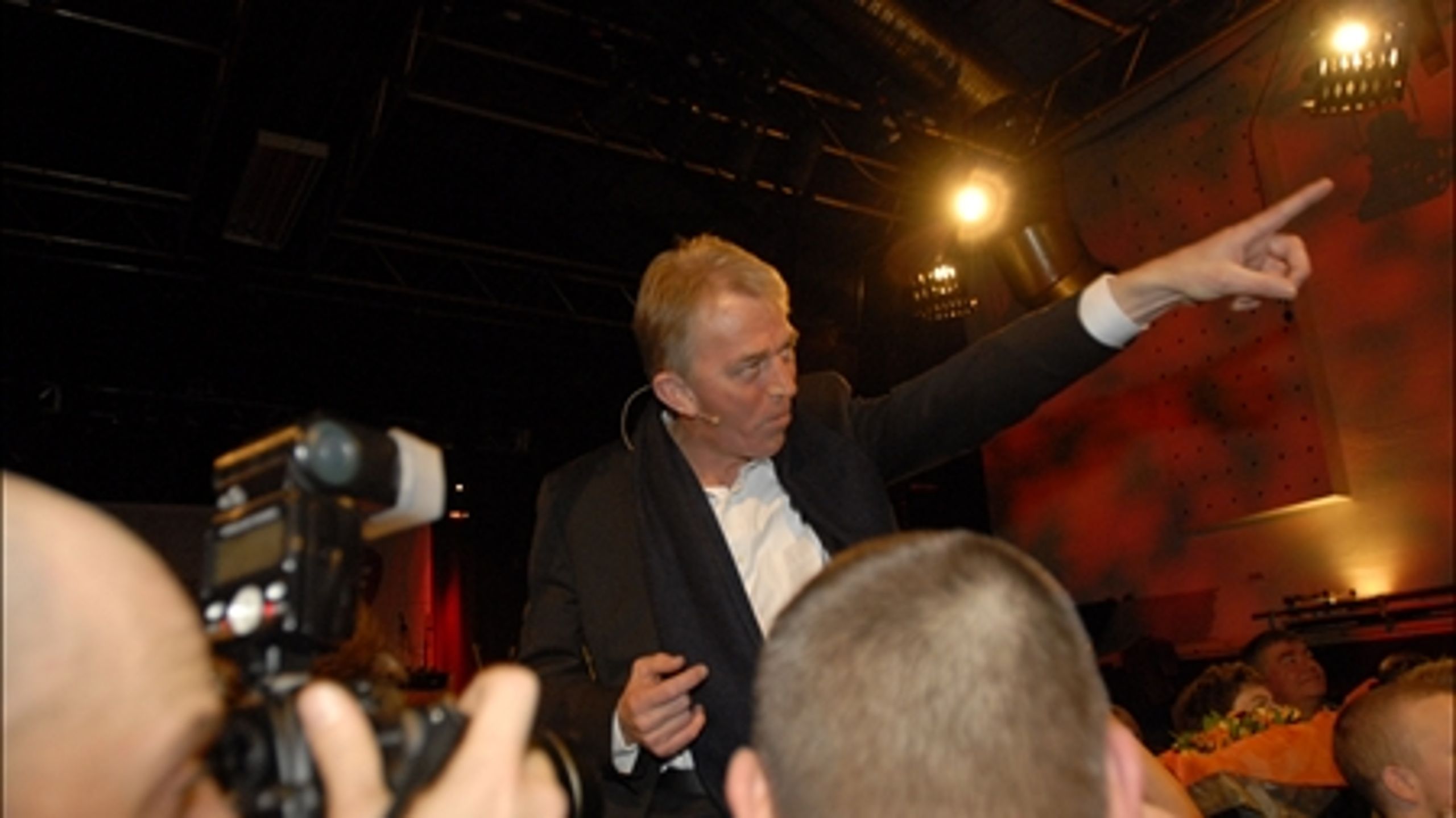 Sådan så det ud, da Villy Søvndal og resten af SF fejrede folketingsvalget i 2007 i Pumpehuset. Ved EP-valget d. 7. juni kan vi dog se frem til en mere traditionel valgfest, hvor alle partier igen er samlet på Christiansborg.