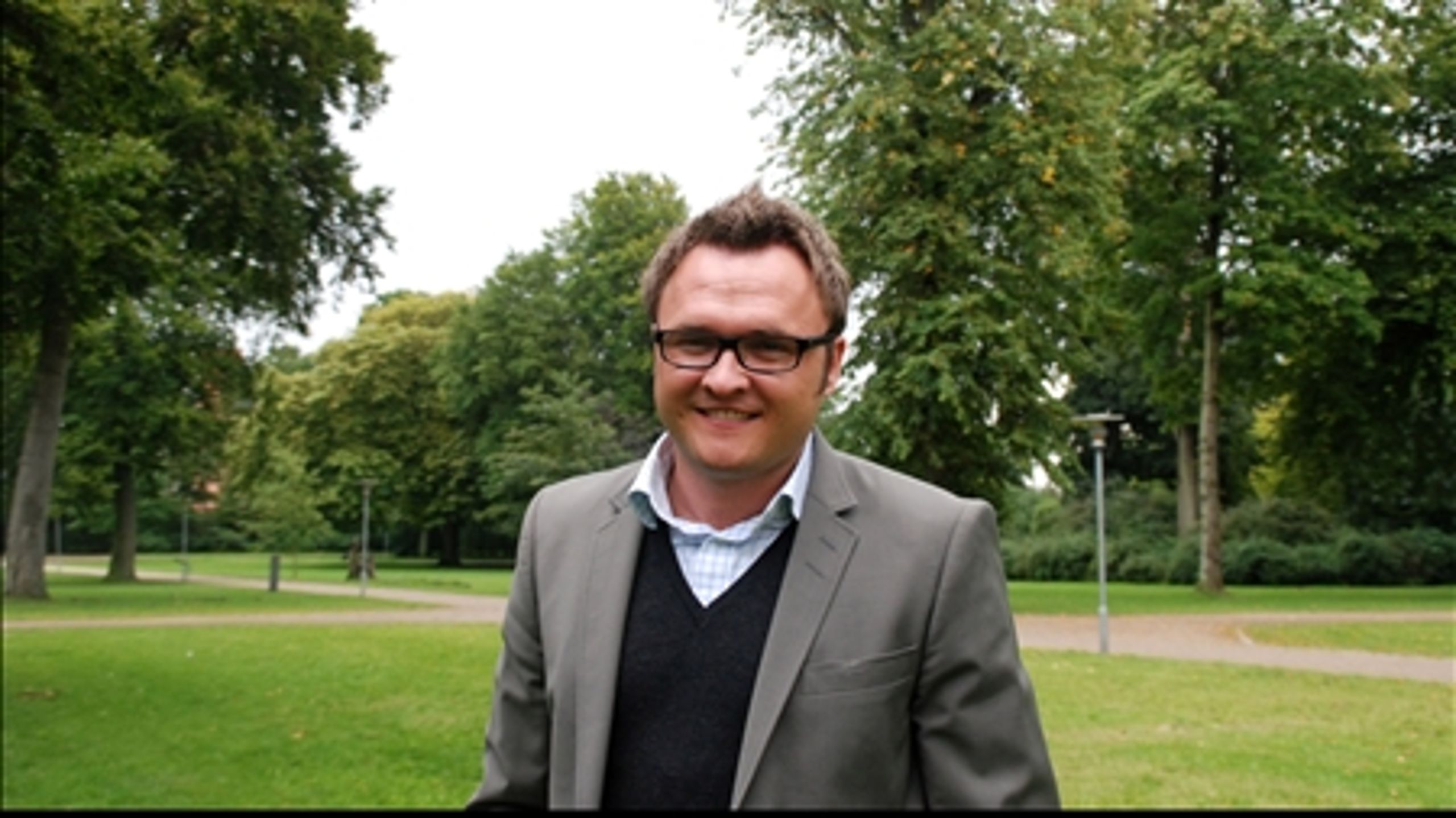 Med Dan Jørgensen som spidskandidat står Socialdemokraterne til at fastholde positionen som det største danske parti i Europaparlamentet. Men S mister terræn i valgkampens slutspurt.