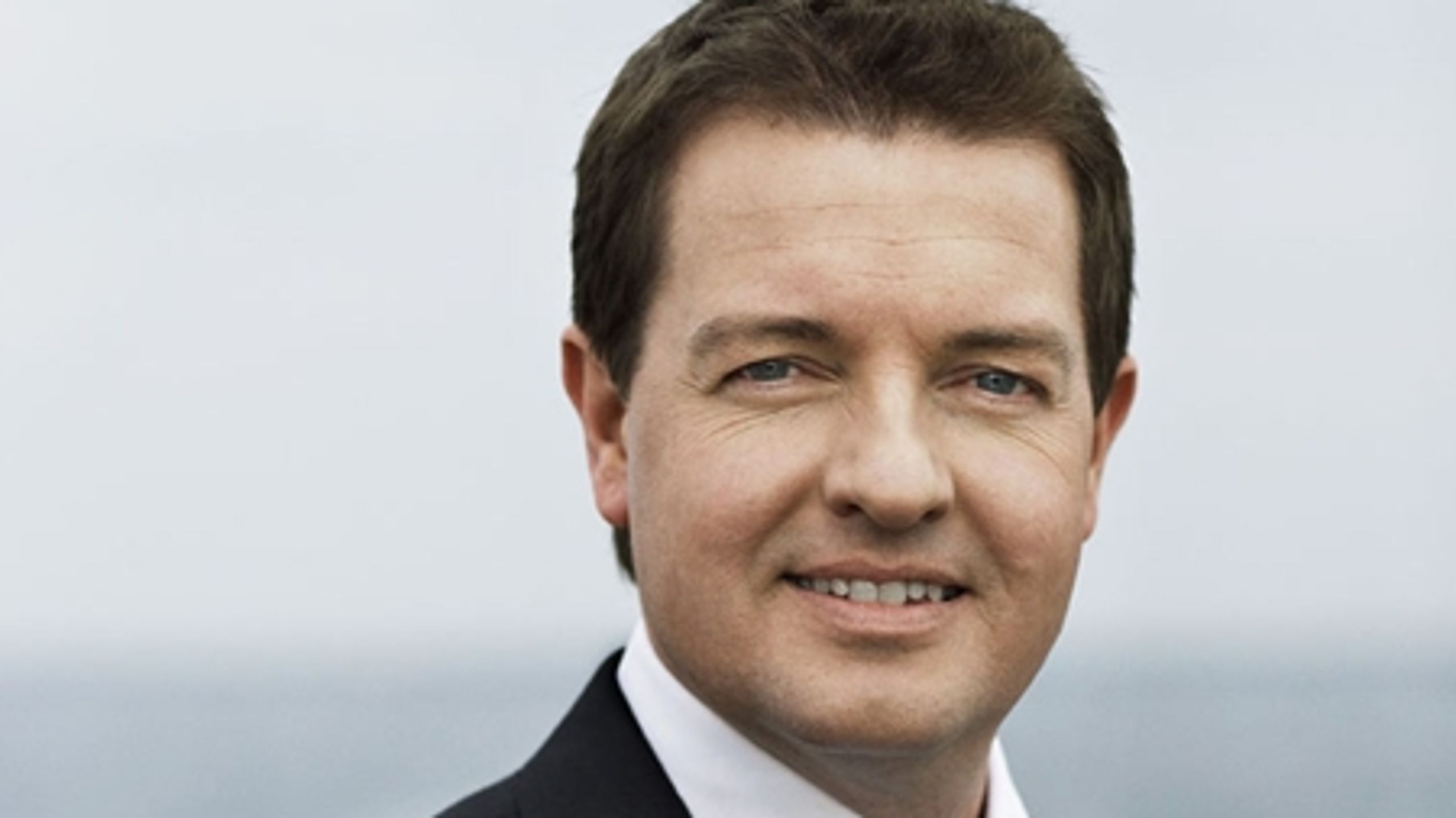 Jens Rohde overlader posten som formand for Venstres gruppe i Europa-Parlamentet til Anne E. Jensen. Han går efter loppetjans med kendisfaktor, lyder kritikken.   