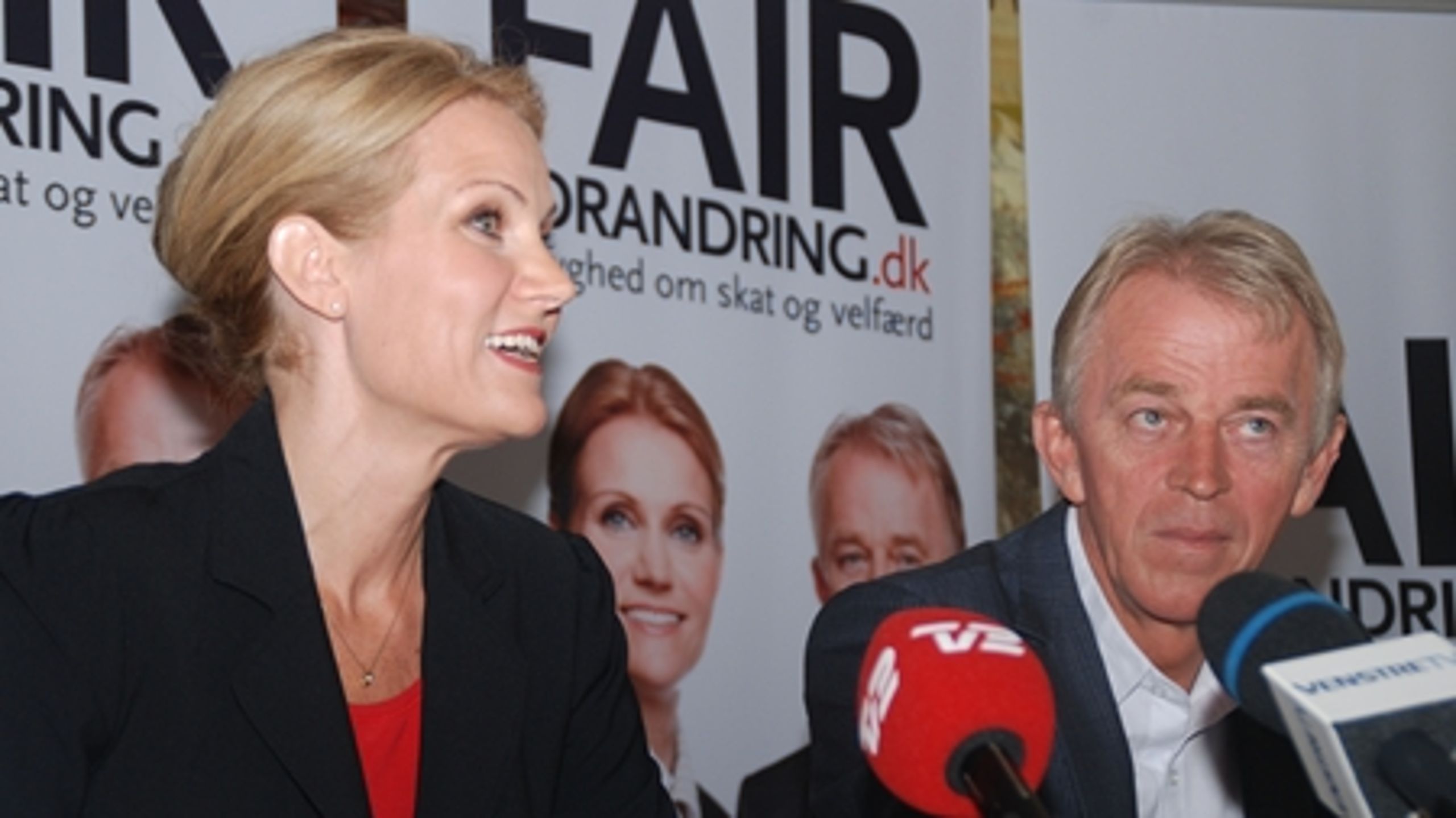 Villy Søvndal (SF) kaldte det en "historisk dag", da han og Socialdemokraternes leder, Helle Thorning-Schmidt, slog deres mål om fælles regeringsmagt fast.