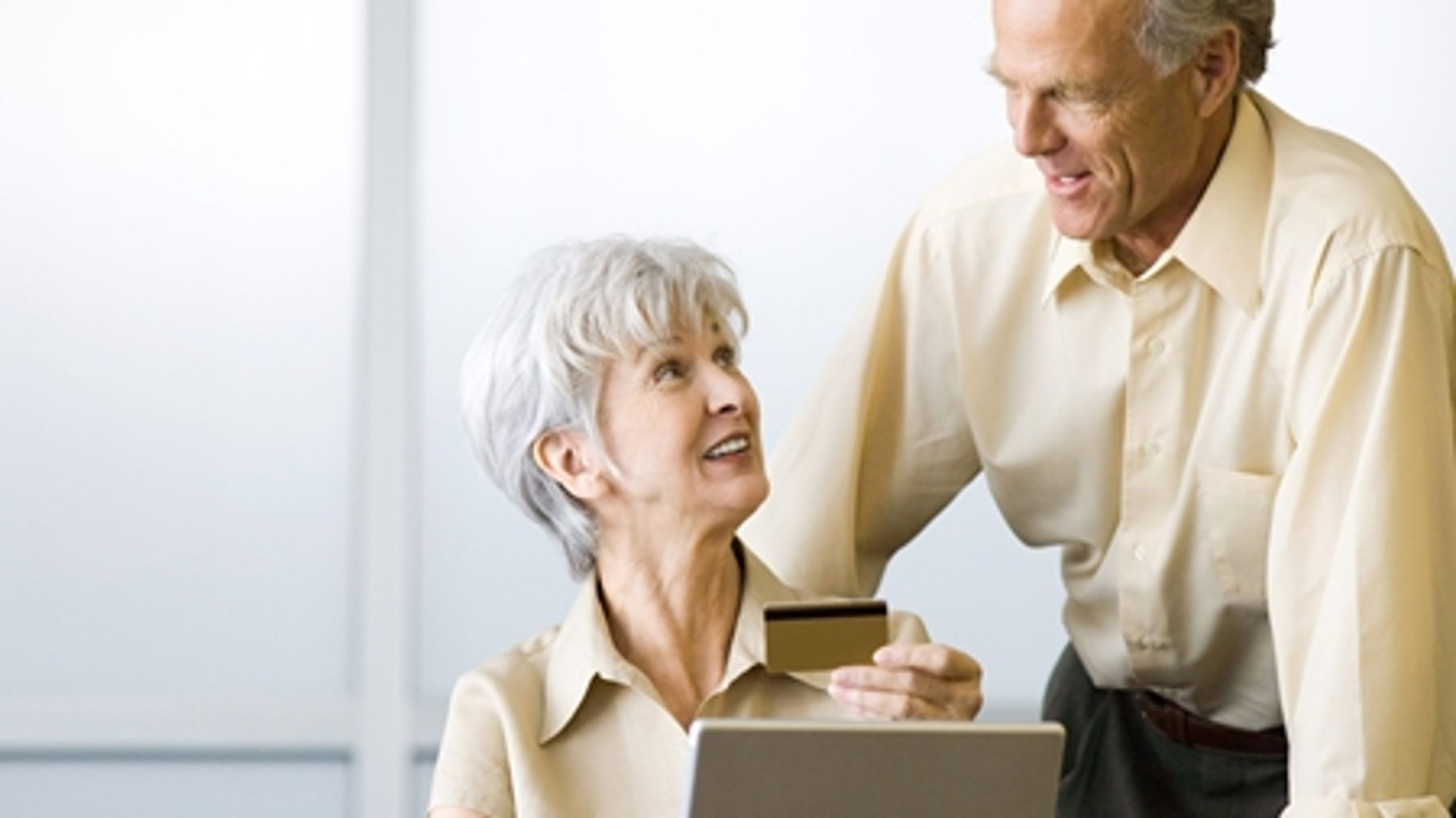 Vi har ikke råd til at sende raske og rørige mennesker på efterløn, mener De Radikale. Kun 28 procent af danskerne vil være klar til at begynde en udfasning af efterlønnen nu.