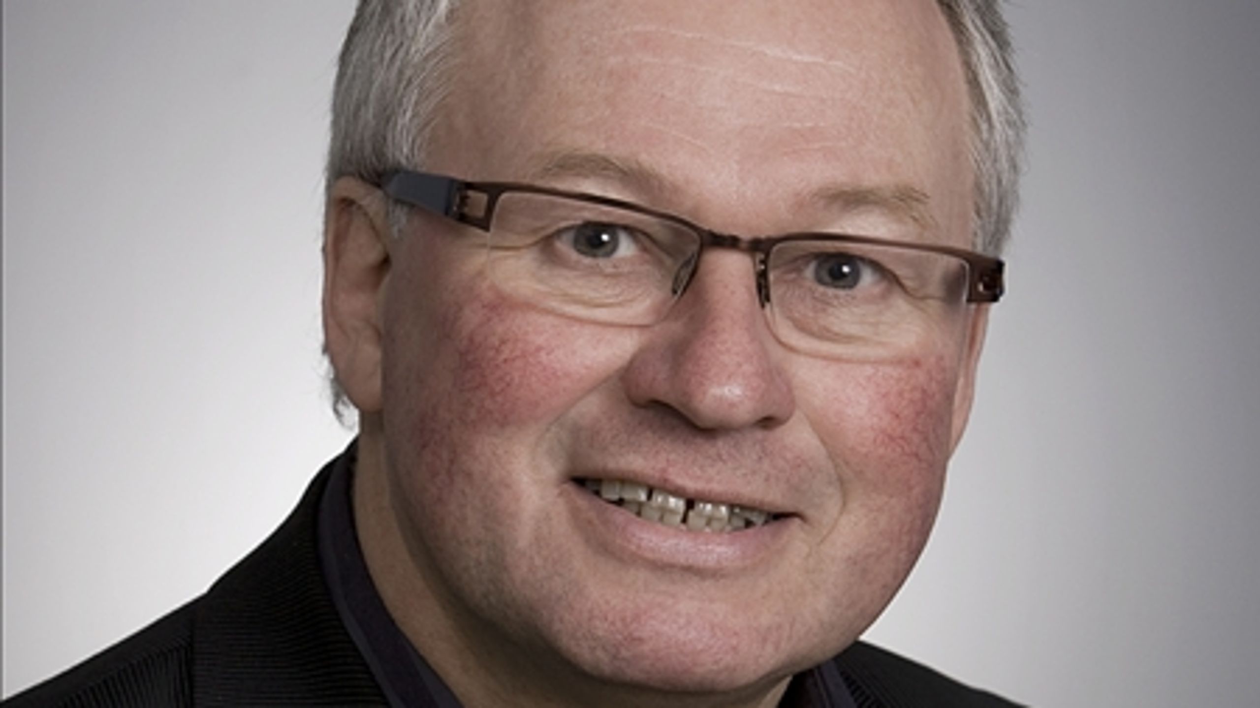 Der tænkes alene i pris- og mængdereaktioner. Det er måske heller ikke så overraskende. Er du en hammer, kan du kun se søm, skriver Henning Jørgensen om Arbejdsmarkedskommissionens slutprodukt.