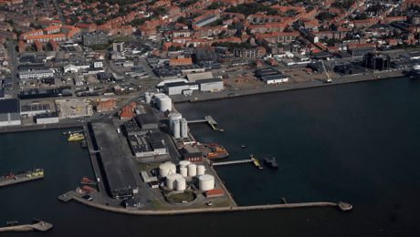Transportminister åbner for flere solceller på havne og opgør med "forældet" havnelov