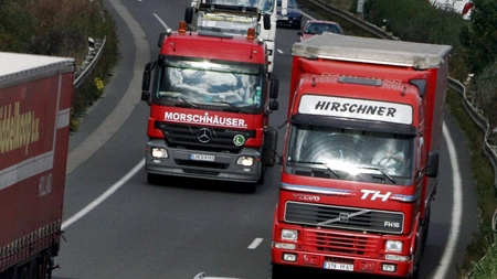 Flertal væk: Intet forbud mod lastbiloverhalinger