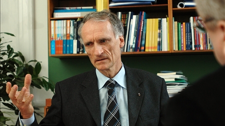 V-folk ønsker Haarder som forskningskommissær