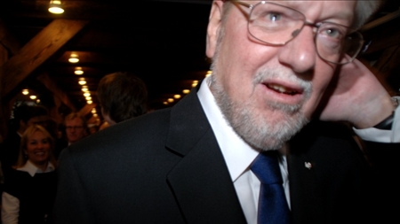 V udstiller Per Stig i sag om medievilkår