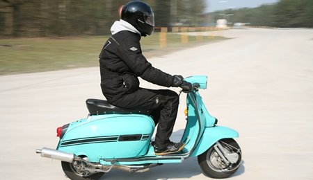 Flertal vil tillade 15-årige at køre knallert