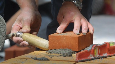 Borgerlig splid om sociale klausuler