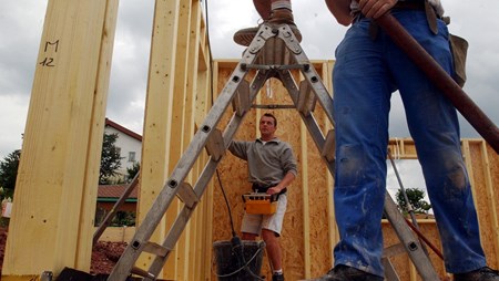 LO og FTF vil presse virksomheder til flere praktikpladser